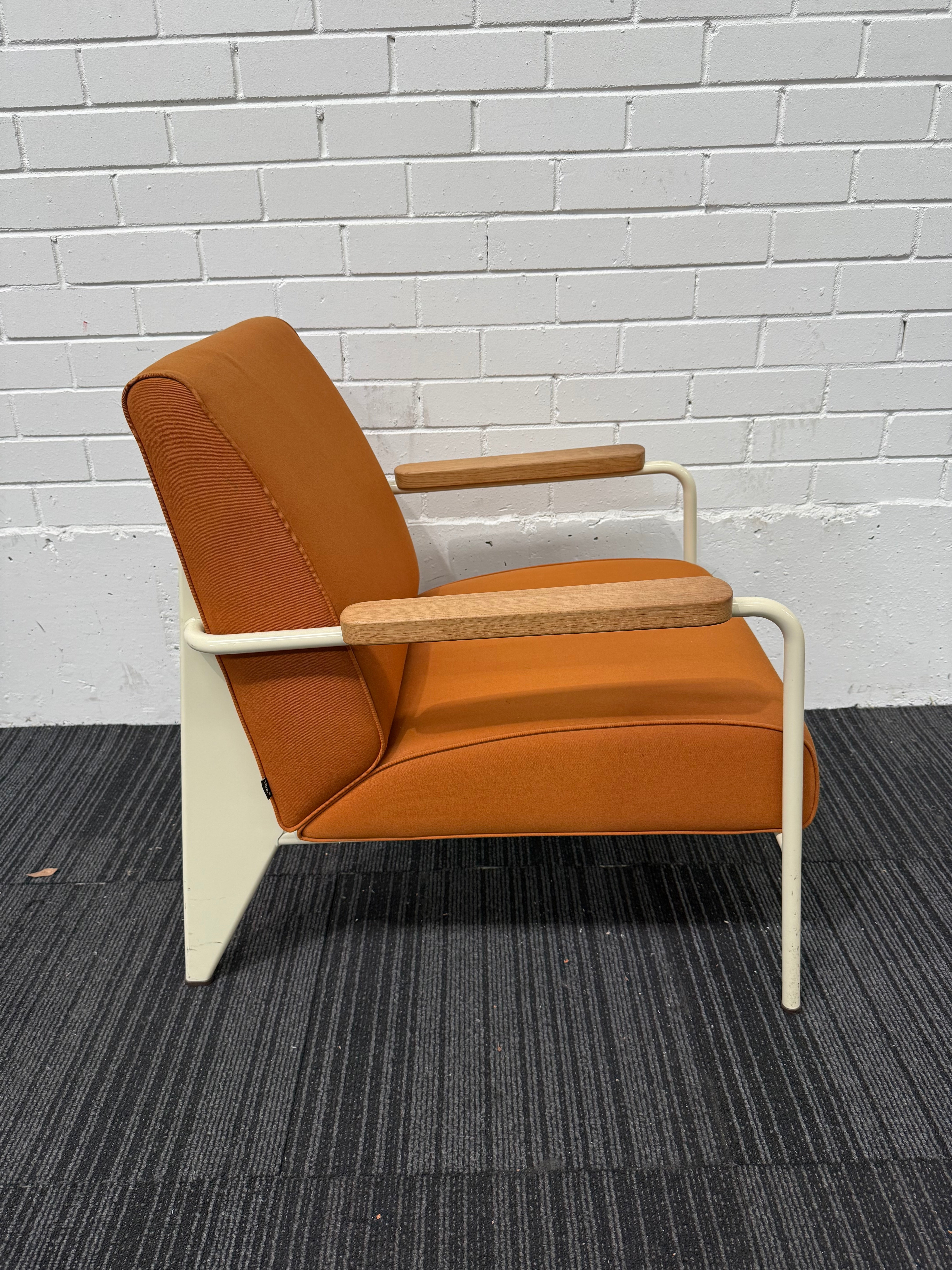 Vitra Fauteuil de Salon by Jean Prouvé Armchair – Ecru Frame, Twill Cognac Upholstery, Natural Oak Armrests