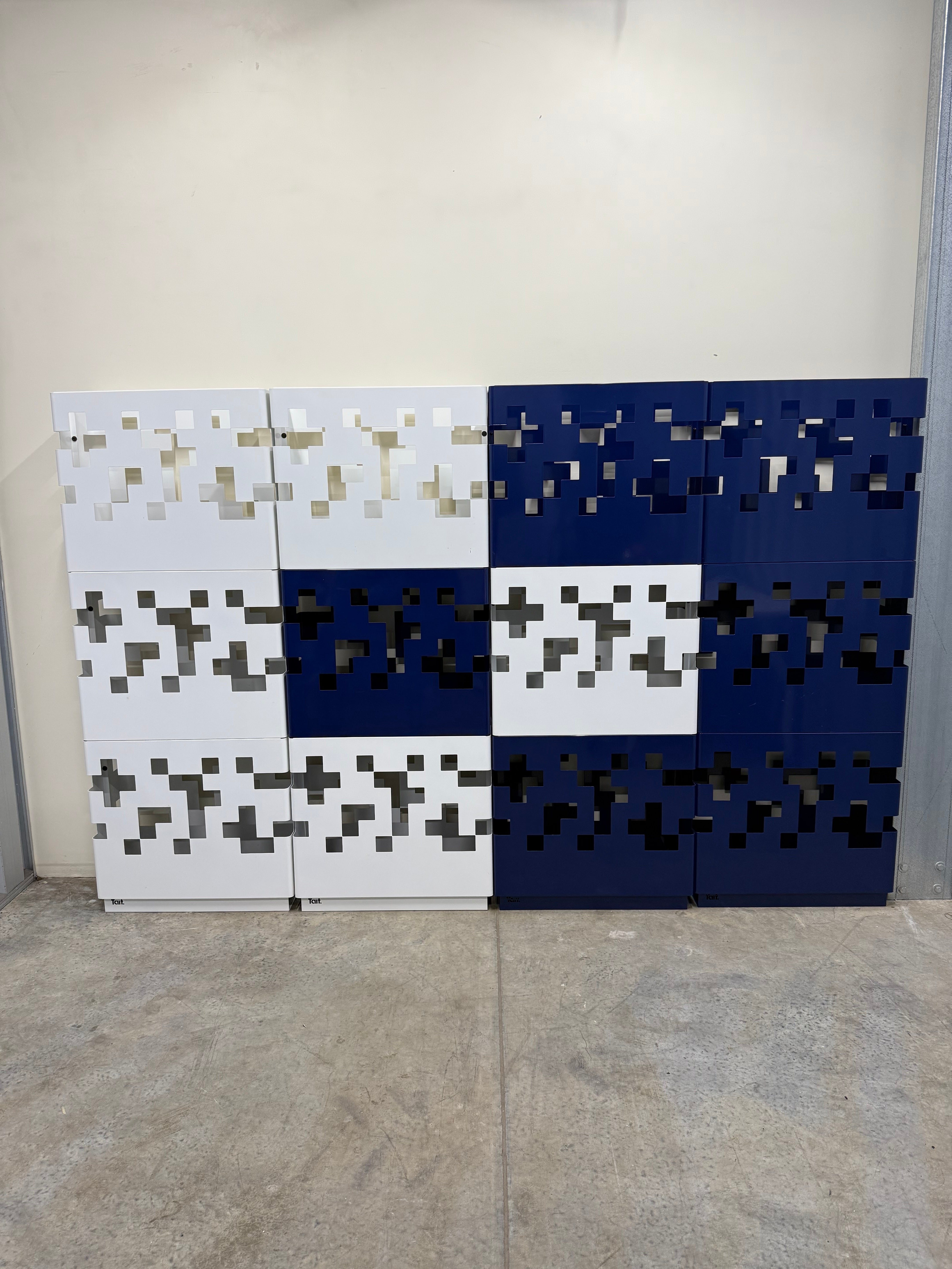 Tait Planter Box Garden Wall – Vertical Planter (Blue and White)