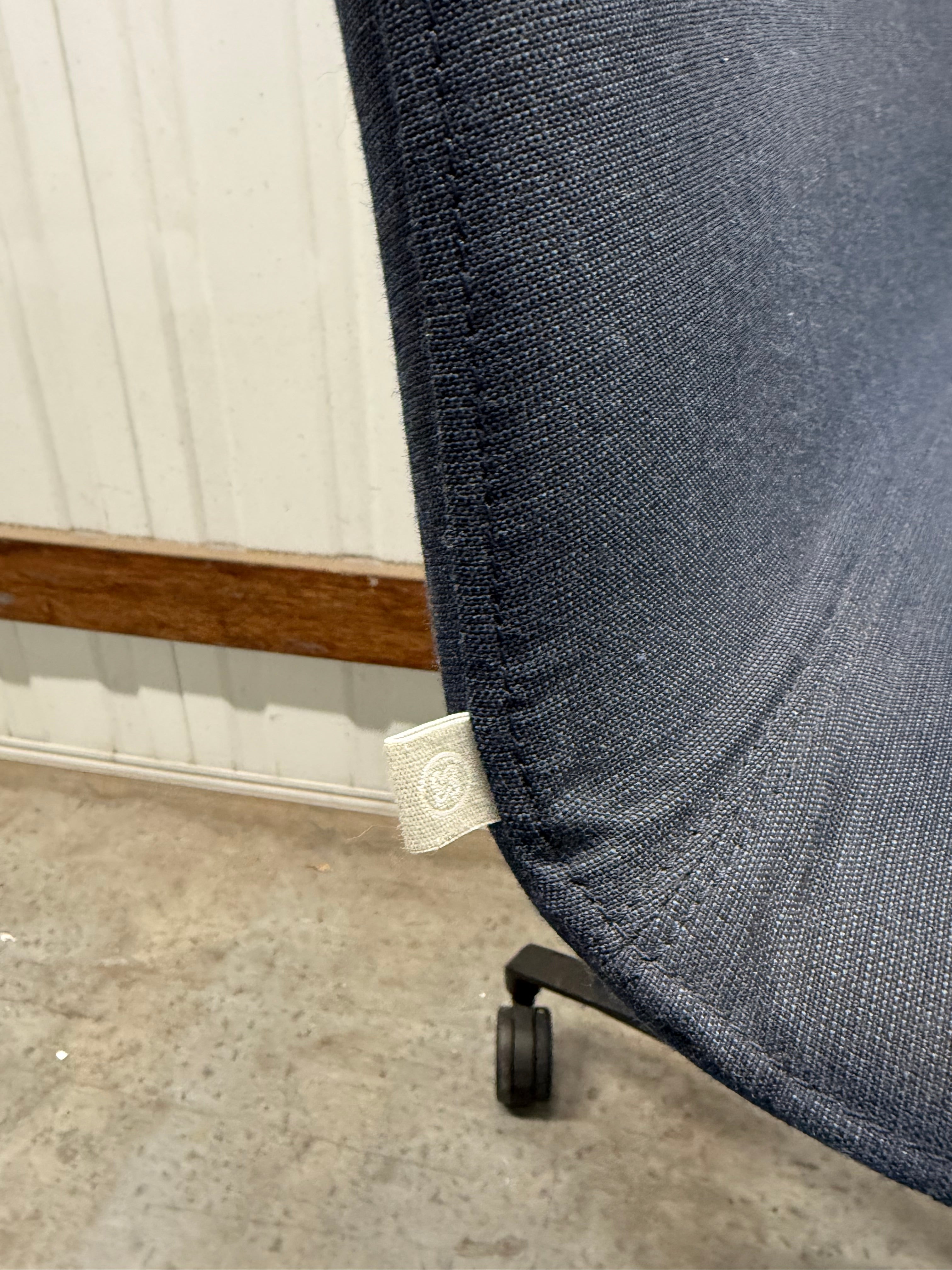 Jardan Mina Studio Chair ā Blue Fabric / Black Metal Base