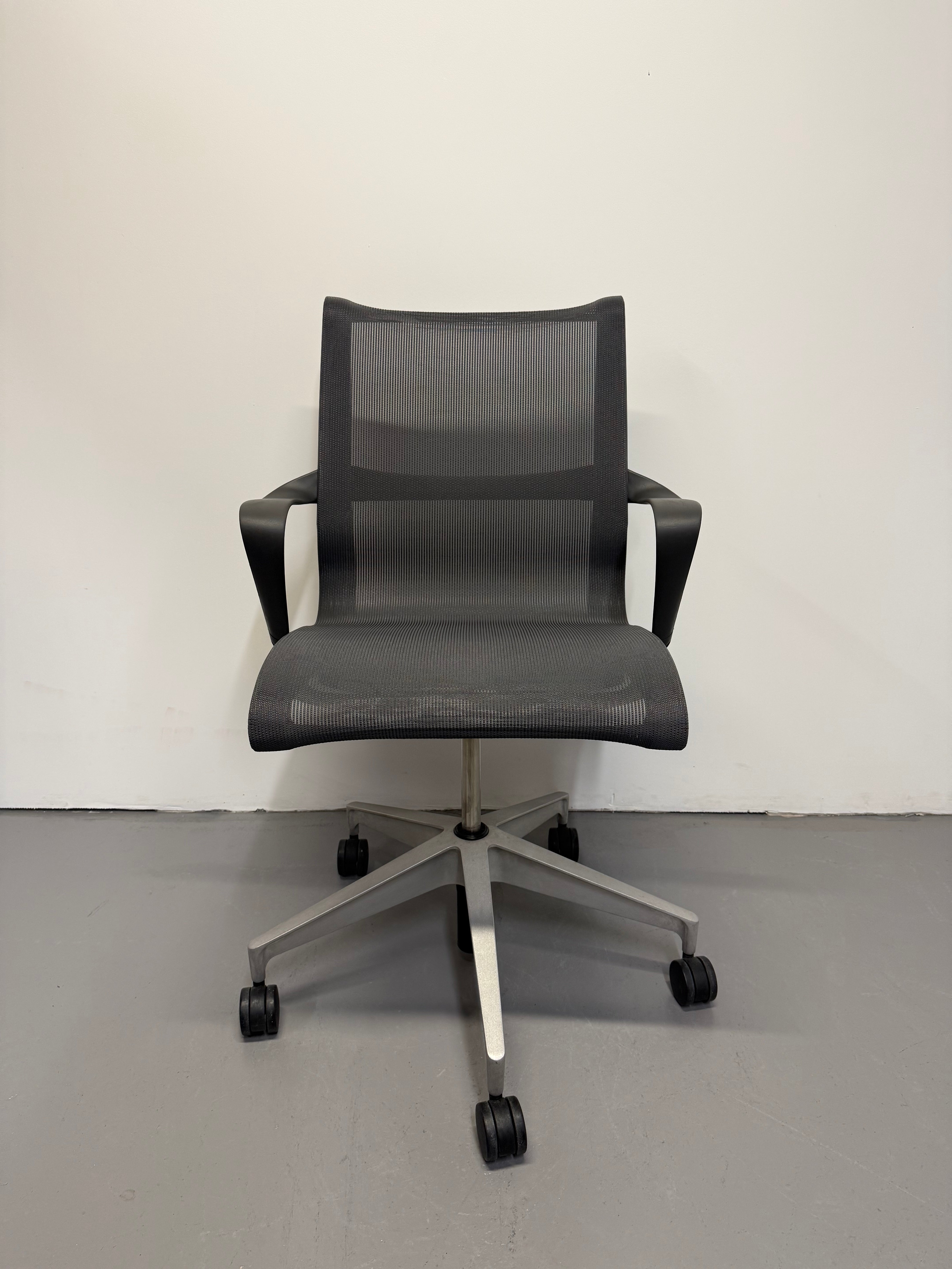 Herman Miller Setu Chair – With Arms / Graphite Grey