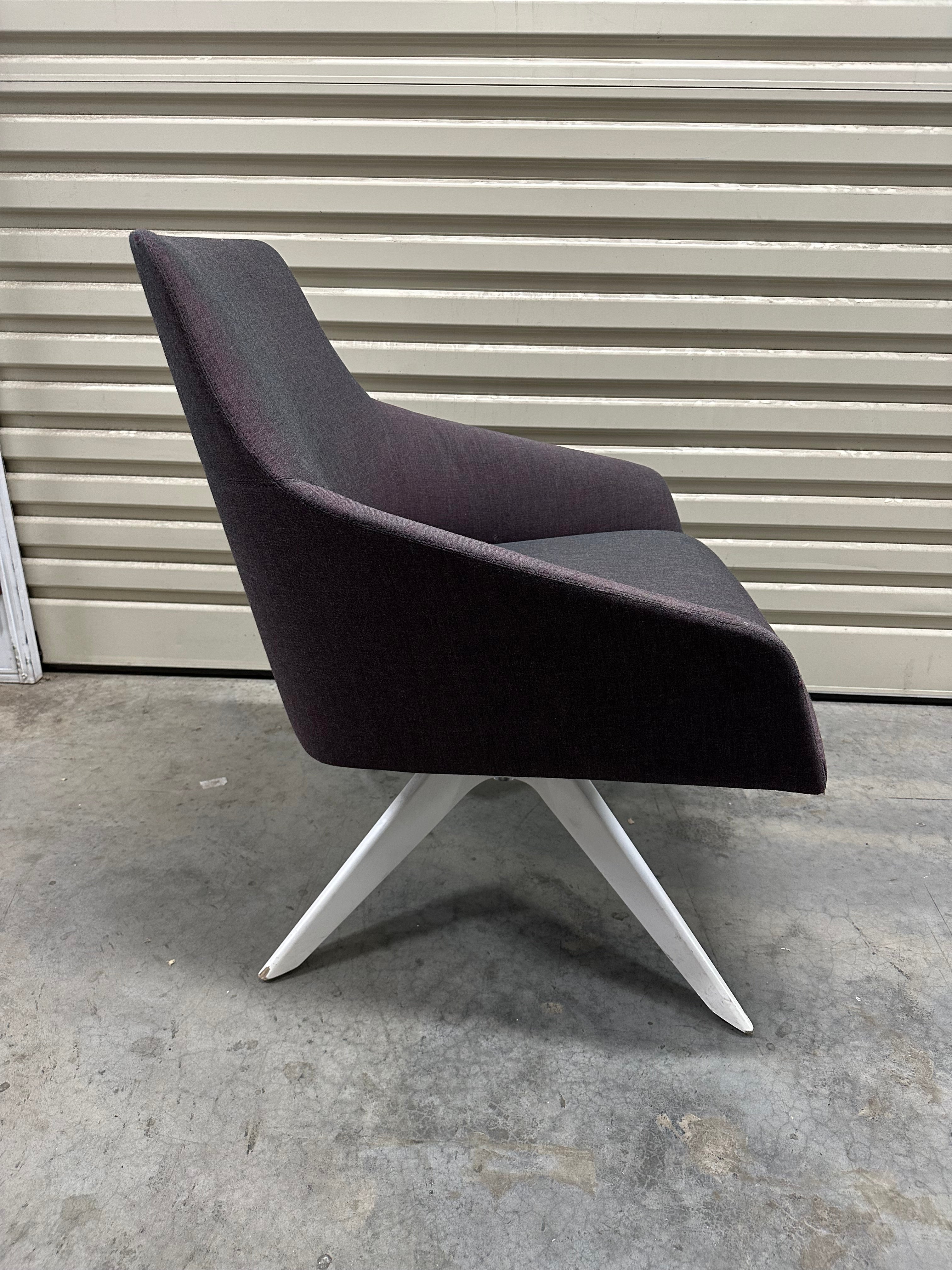 Alya Lounge Chairs BU1524 – Designed by Lievore Altherr Molina for Andreu World