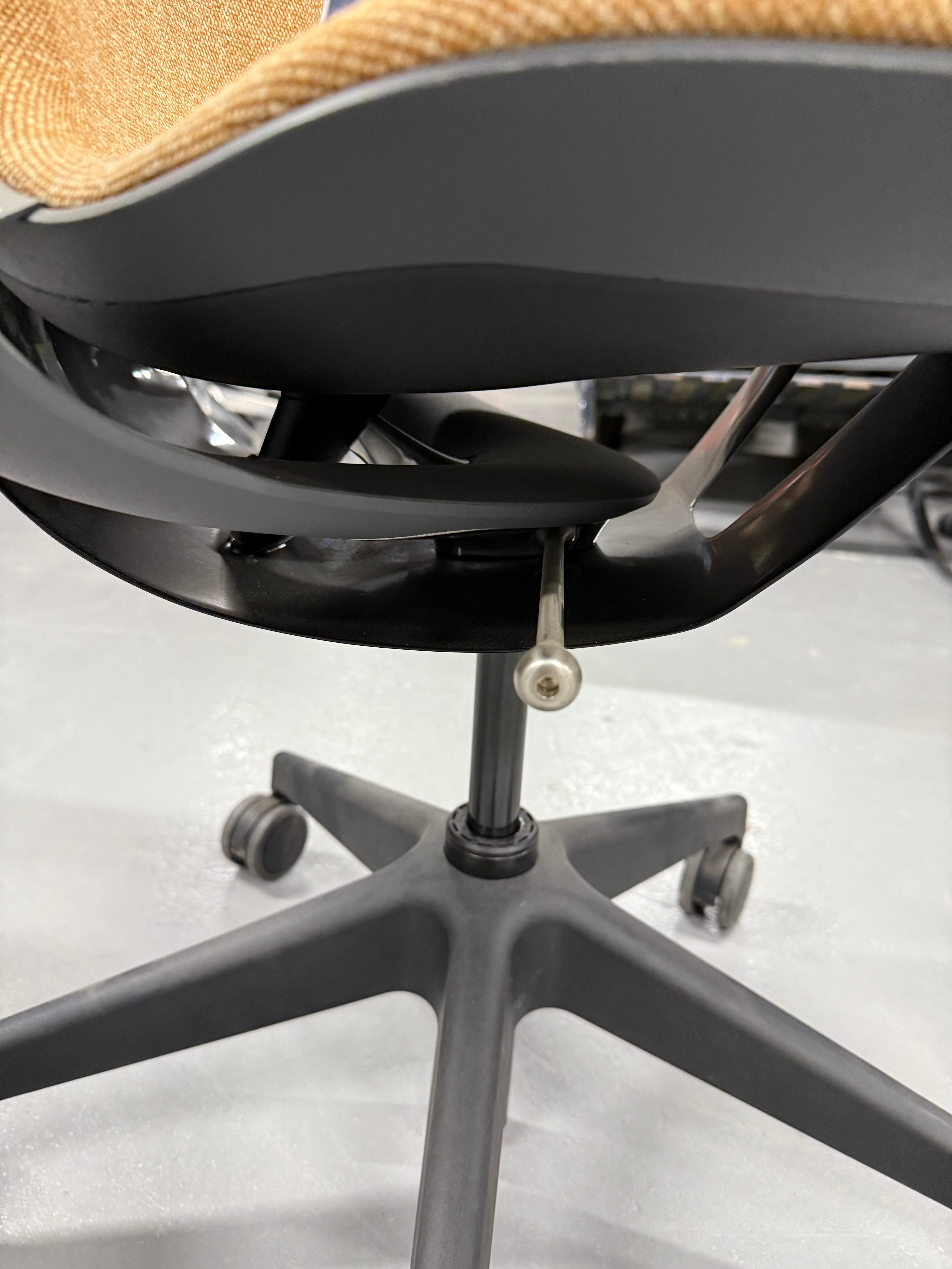 Steelcase SILQ Ergonomic Office Chair – Yellow Fabric