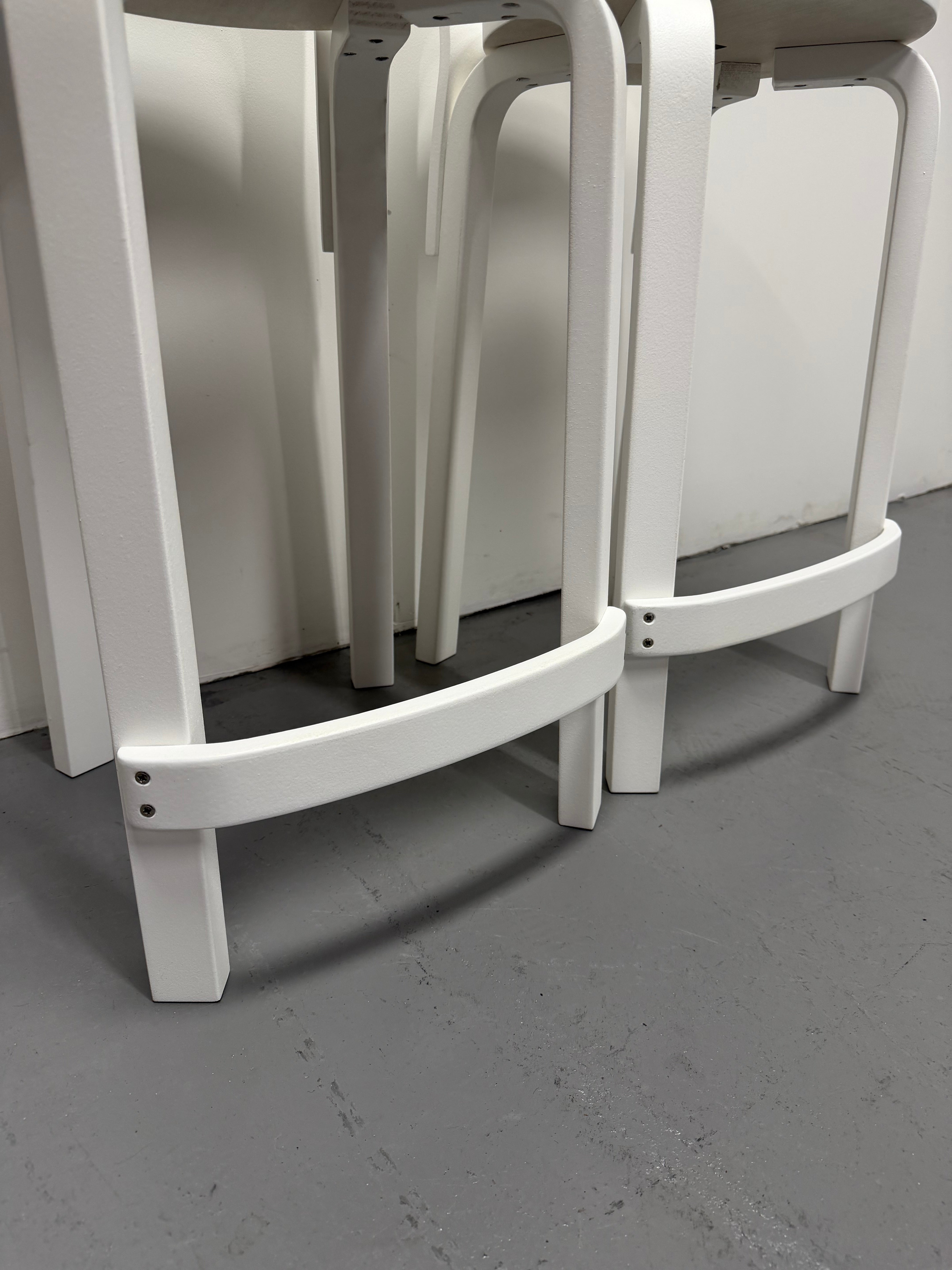 Artek Aalto K65 High Chair – White