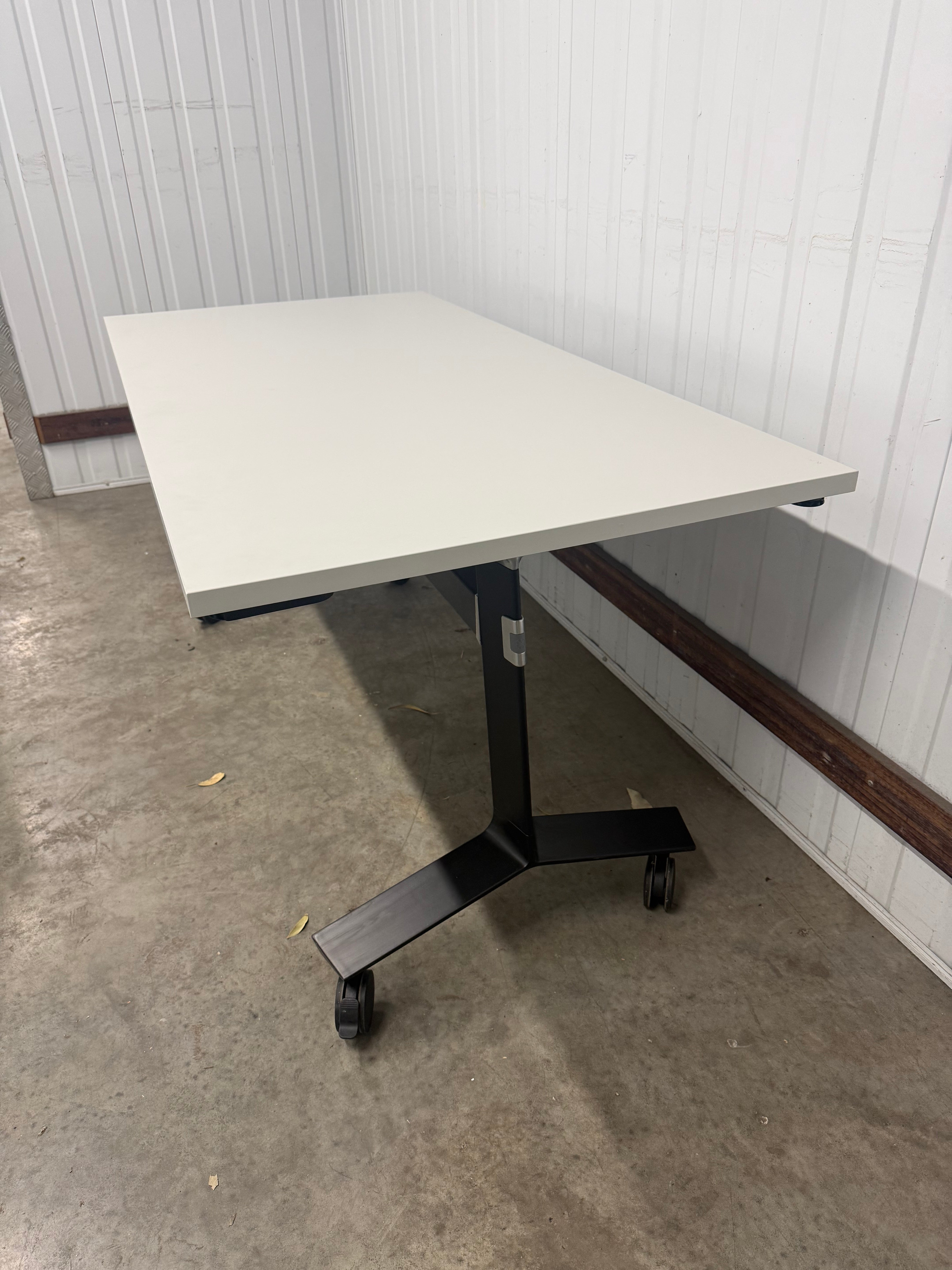 Thinking Works Blade Flip Folding Table - White Top with Black Frame