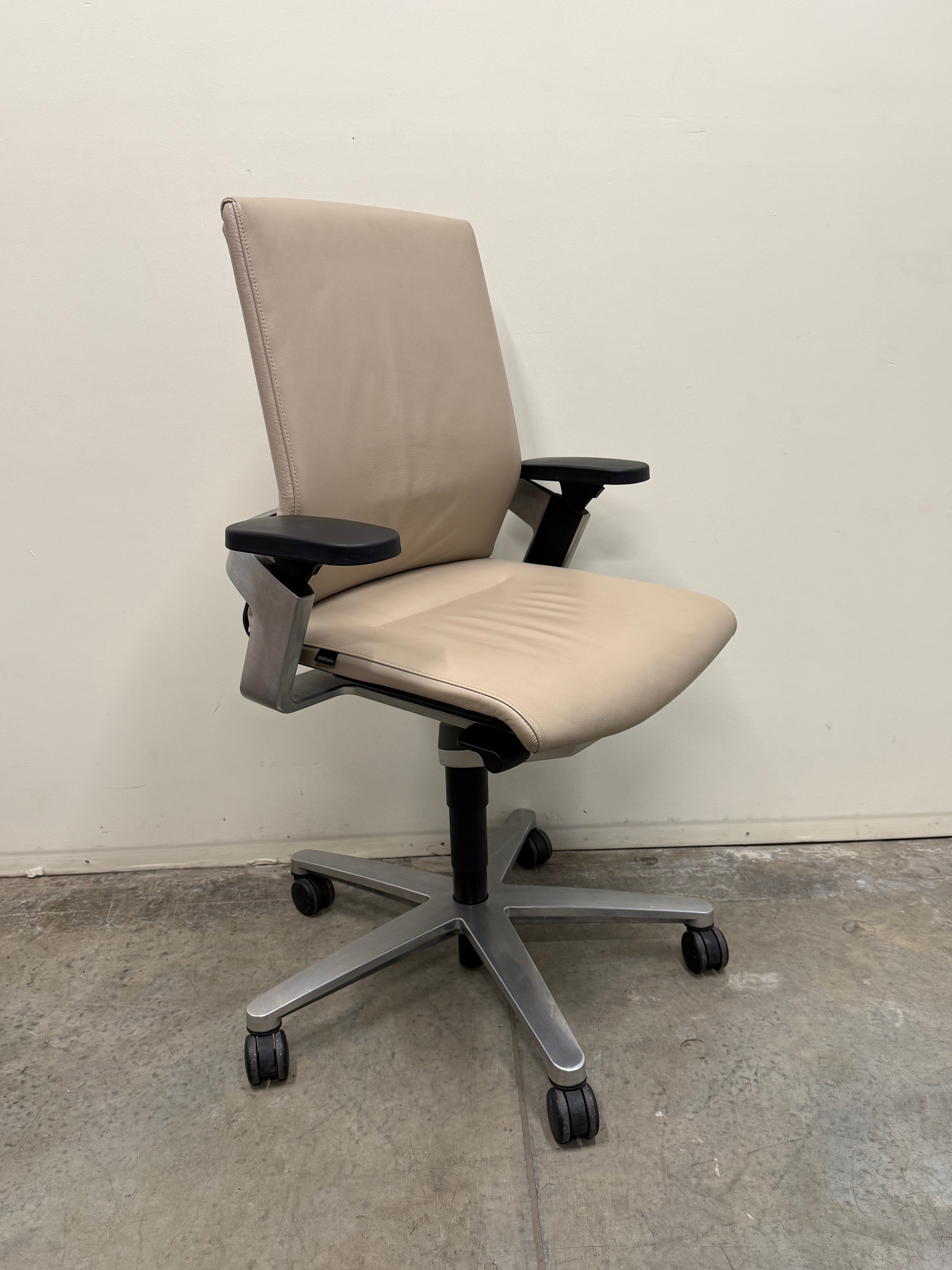 Wilkhahn ON Task Chair – Leather Executive Office Chair on Castors