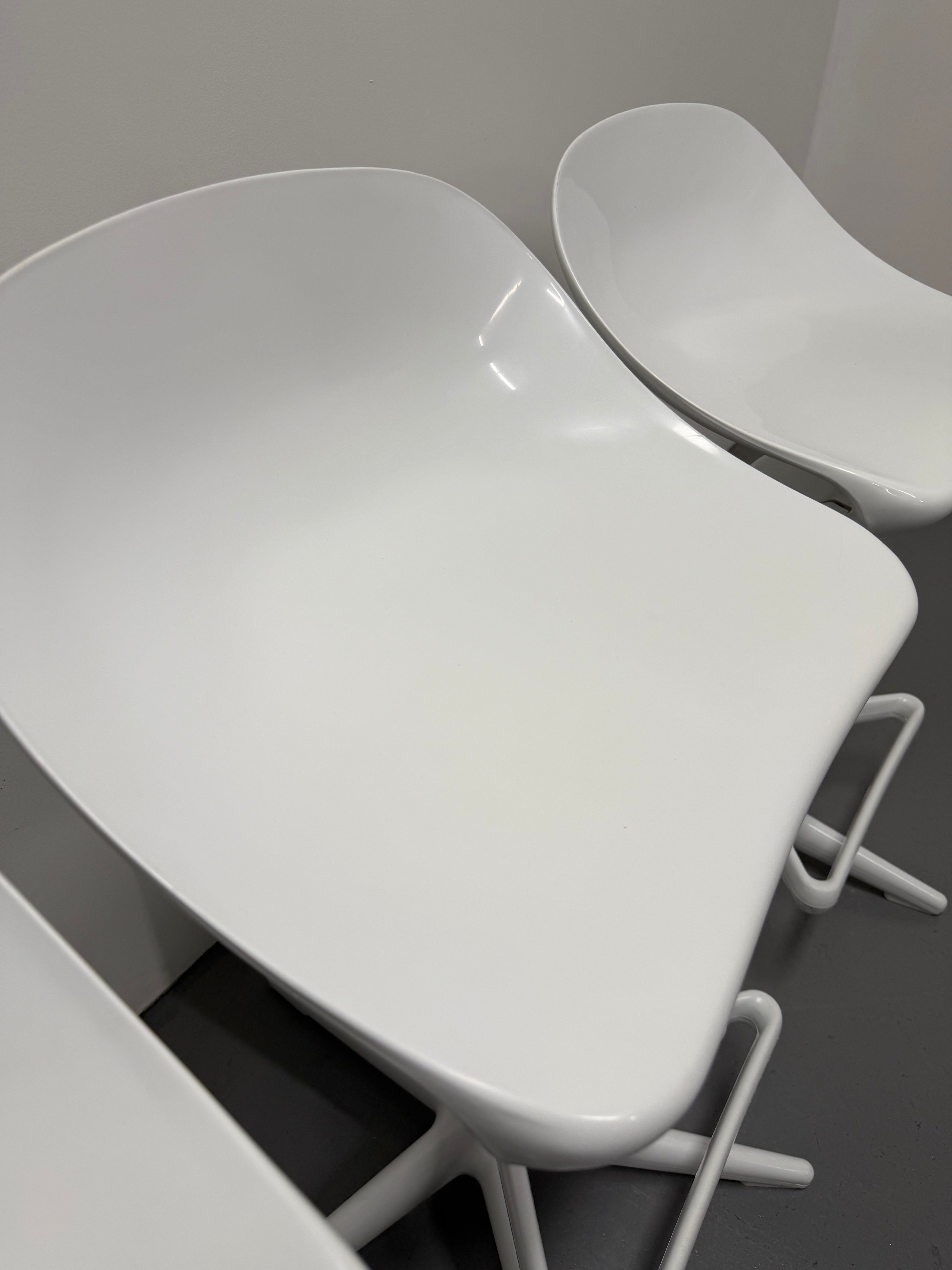 Kartell Spoon Bar Stool – White | Antonio Citterio & Toan Nguyen