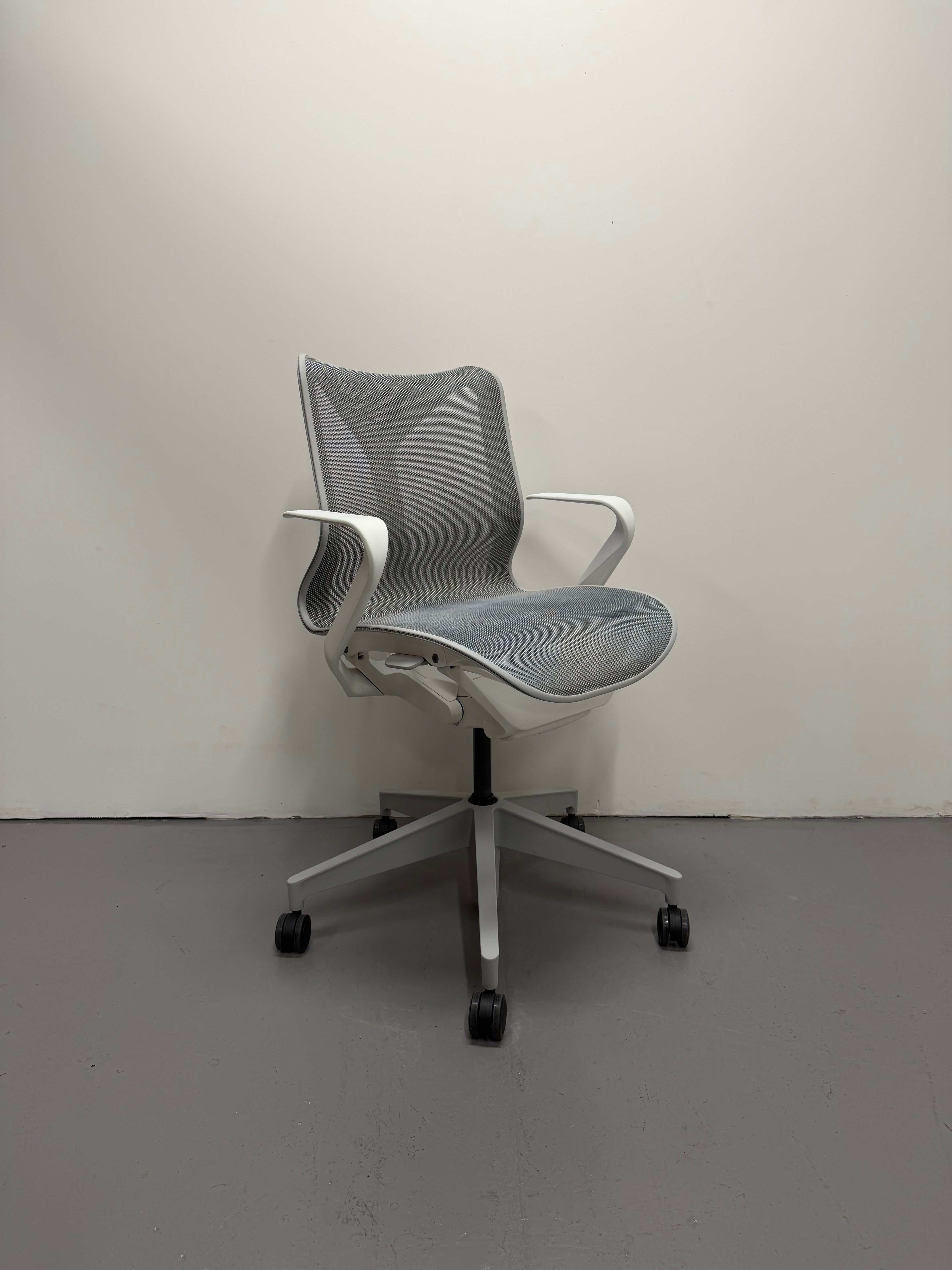 Herman Miller Cosm Task Chair – Low Back - Mineral | Grey