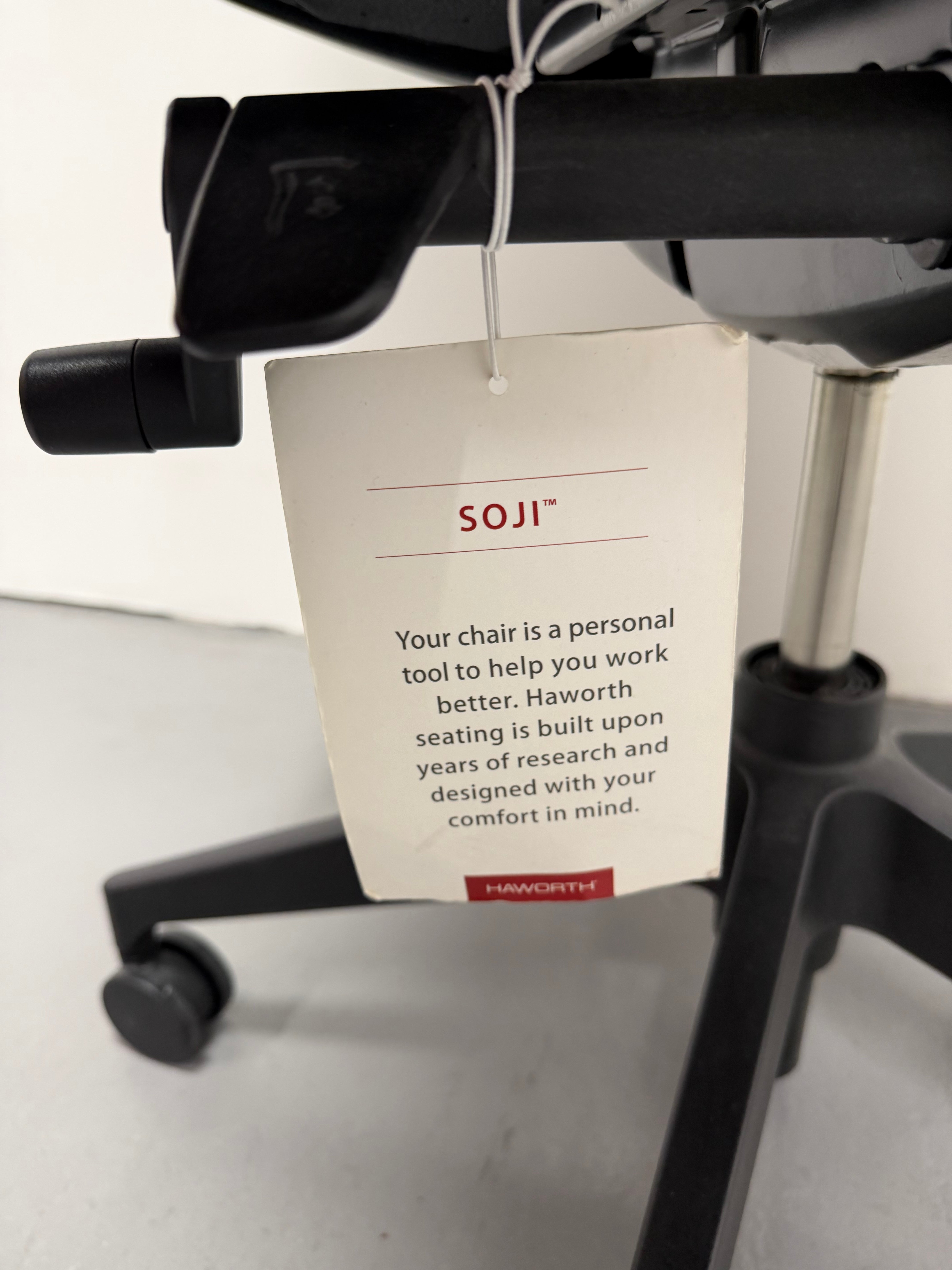 Haworth Soji Task Chair - No Arms, Black
