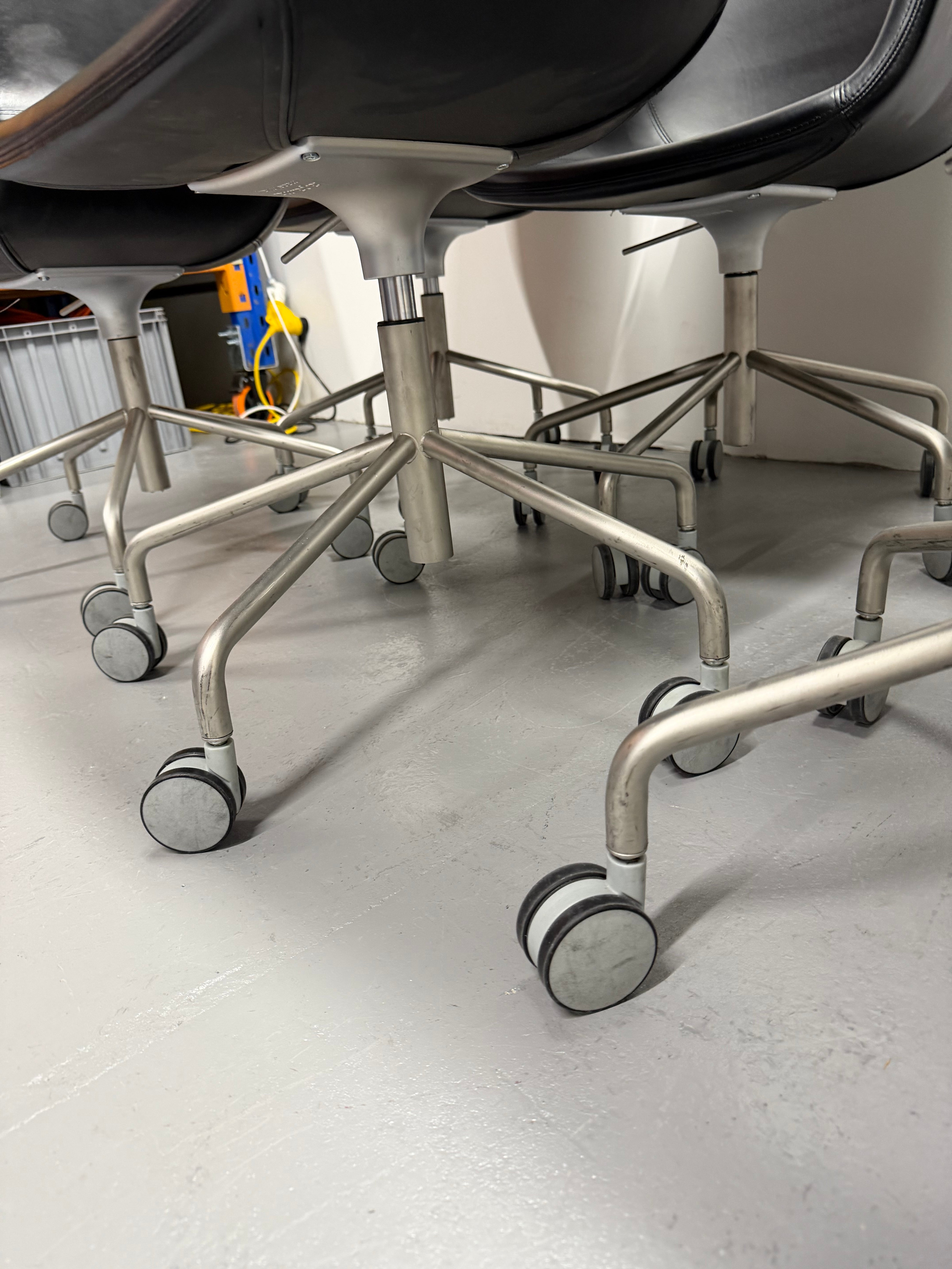 Lapalma Pass Easy Chair – Black Leather, 5-Star Castor Base