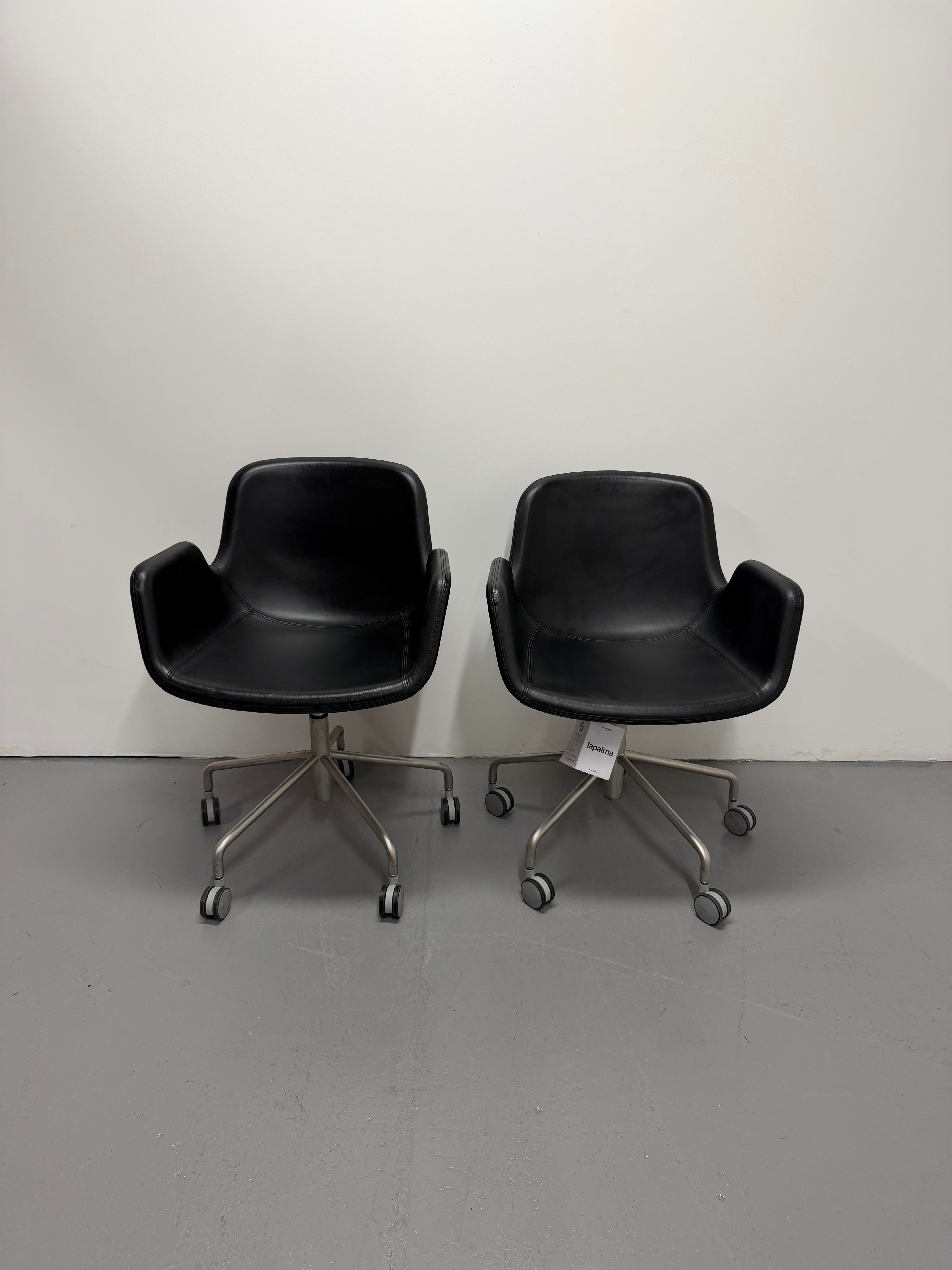 Lapalma Pass Easy Chair – Black Leather, 5-Star Castor Base