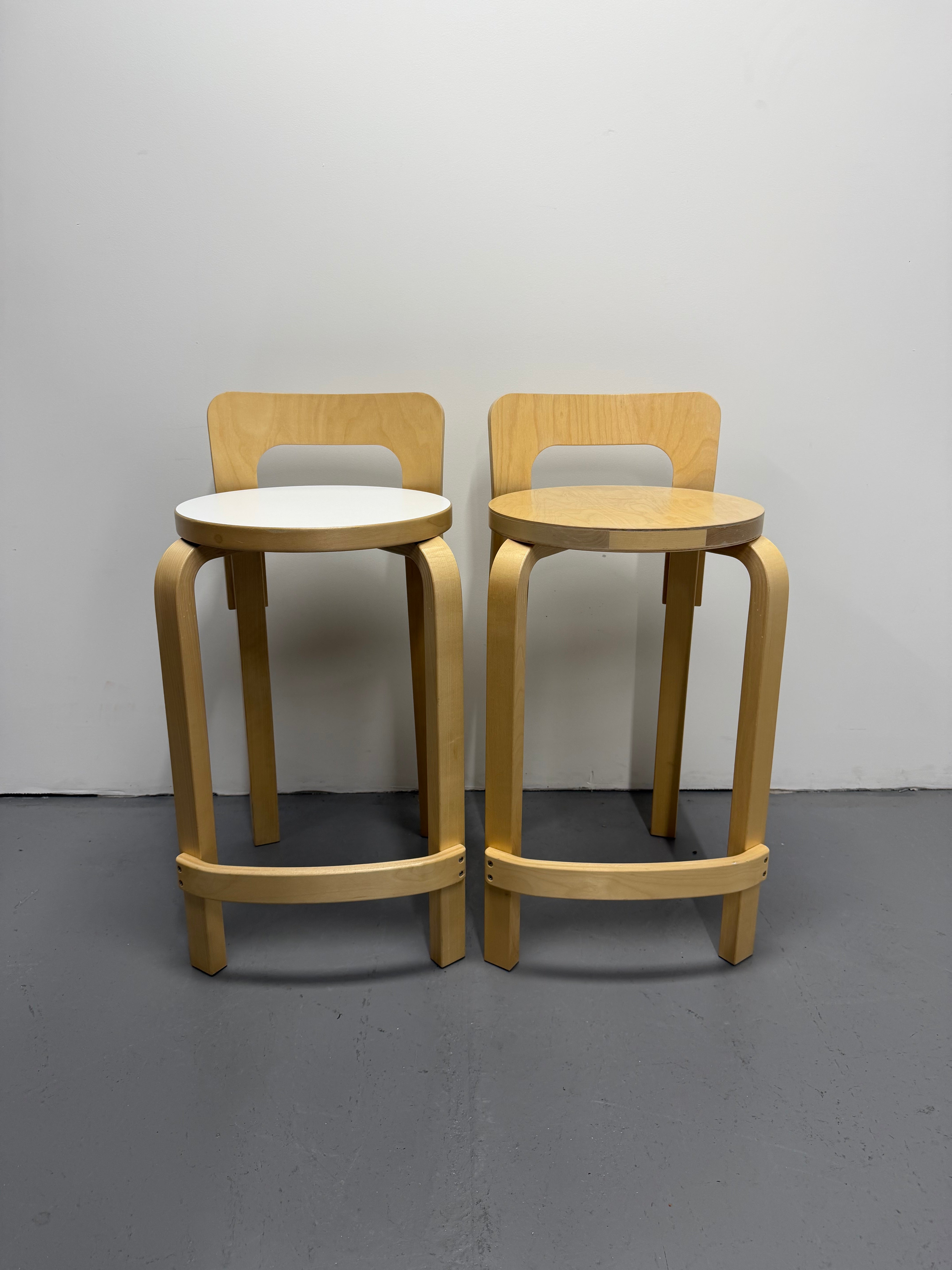Artek Low Bar Stool K65 by Alvar Aalto – White Laminate / Birch