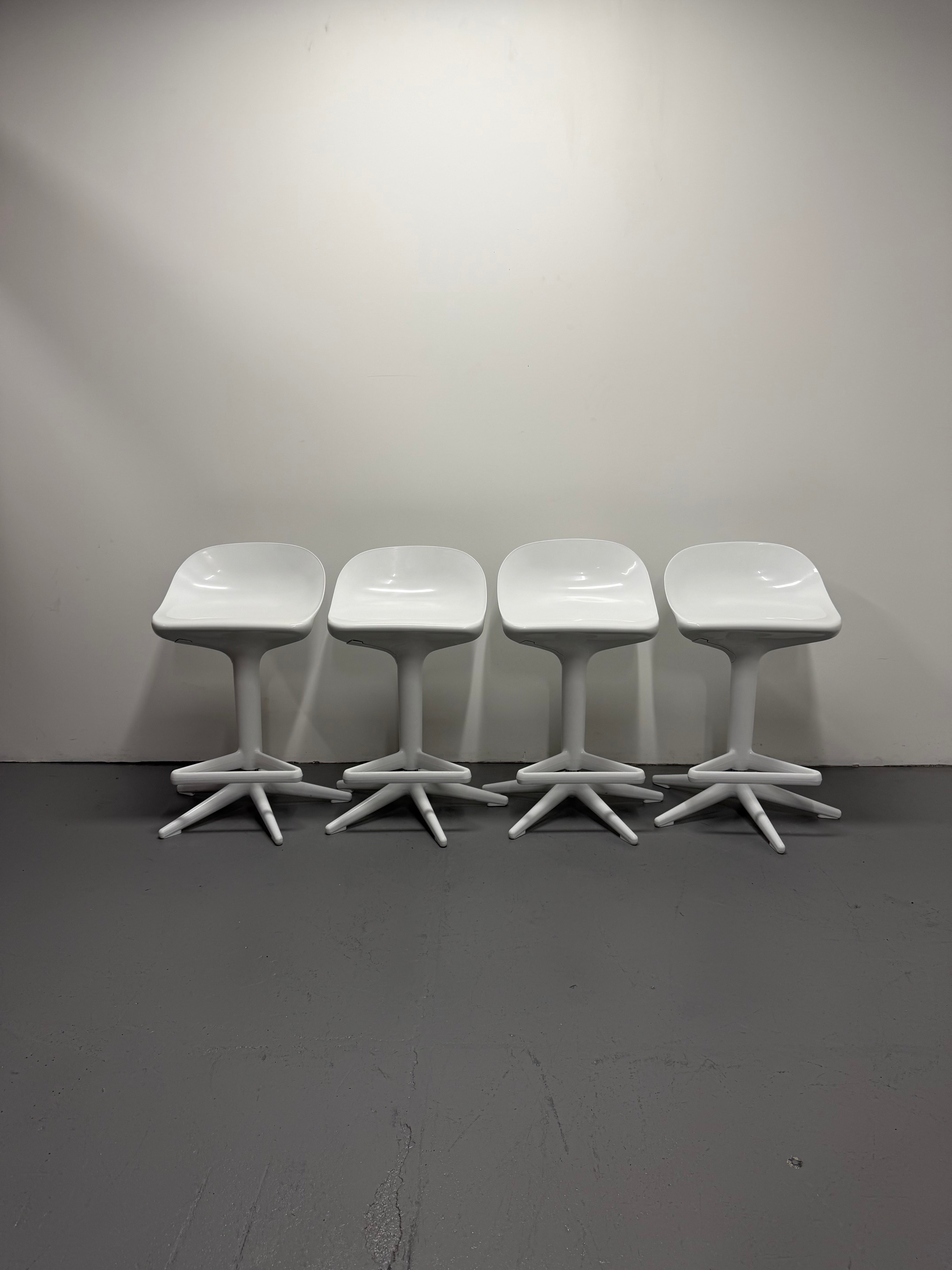 Kartell Spoon Bar Stool – White | Antonio Citterio & Toan Nguyen