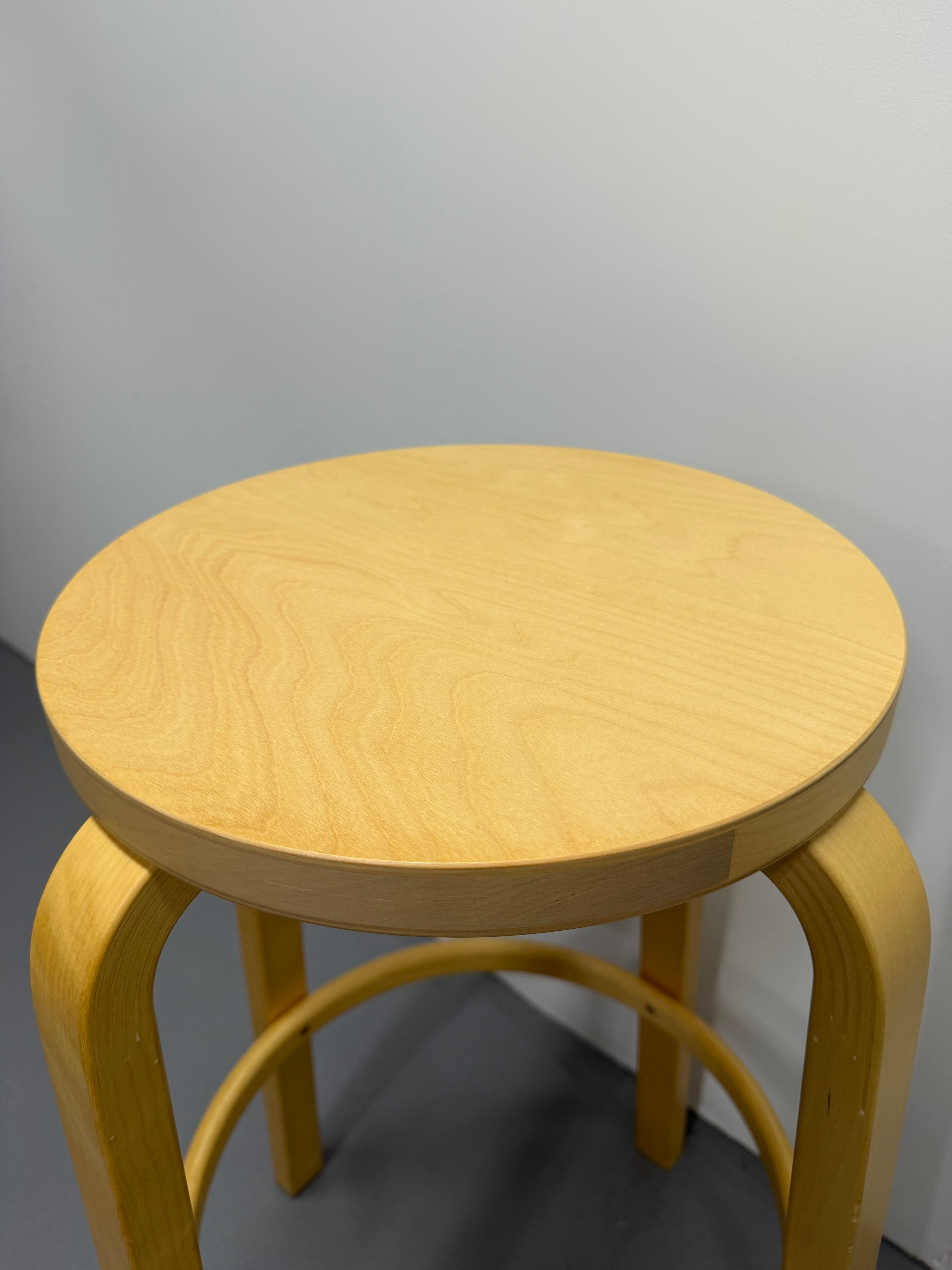 Artek Bar Stool 64 by Alvar Aalto – Natural Birch