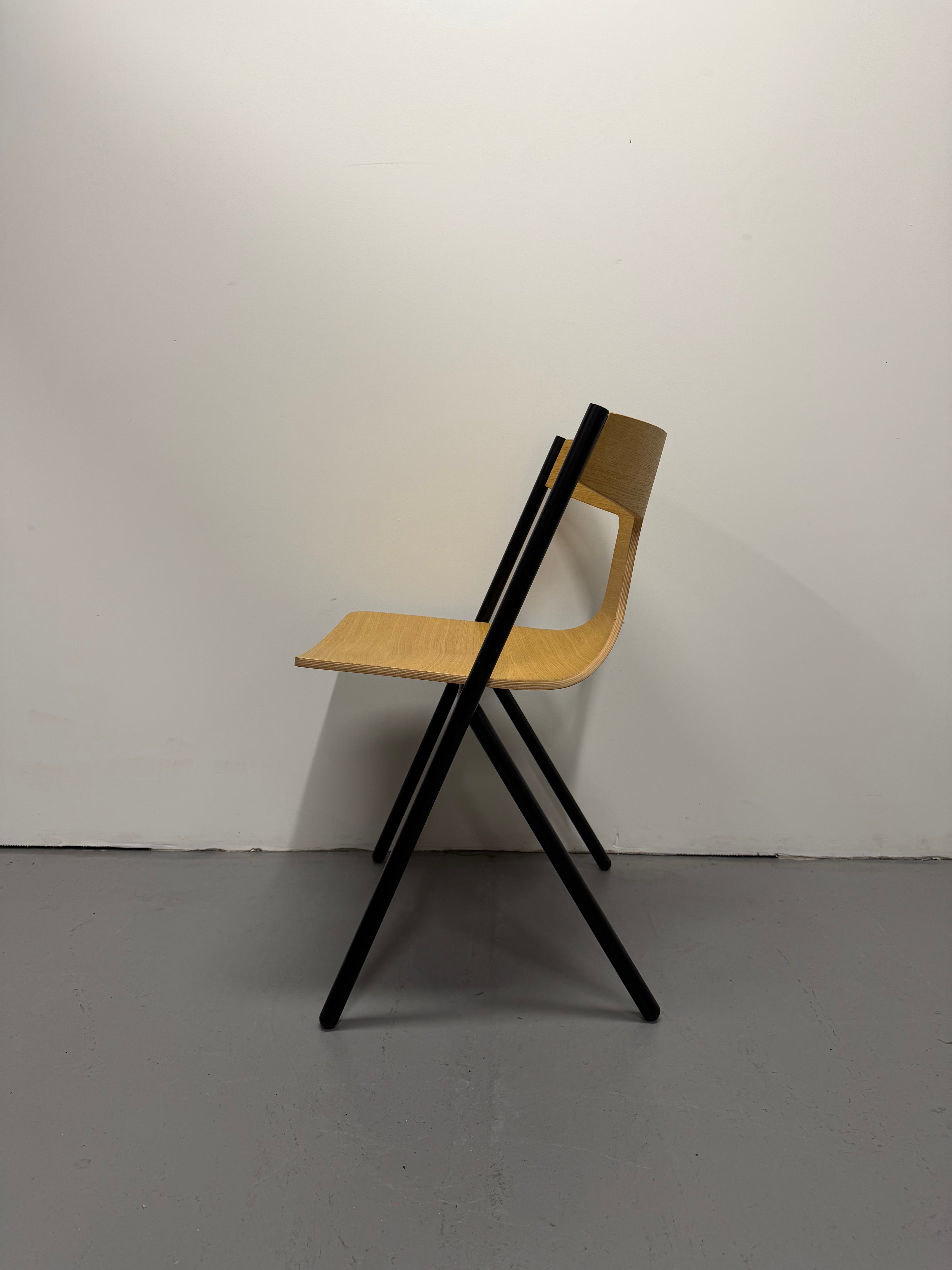 Viccarbe Quadra Dinning Chair – Oak Plywood Seat with Black Steel Frame | Ex-Showroom