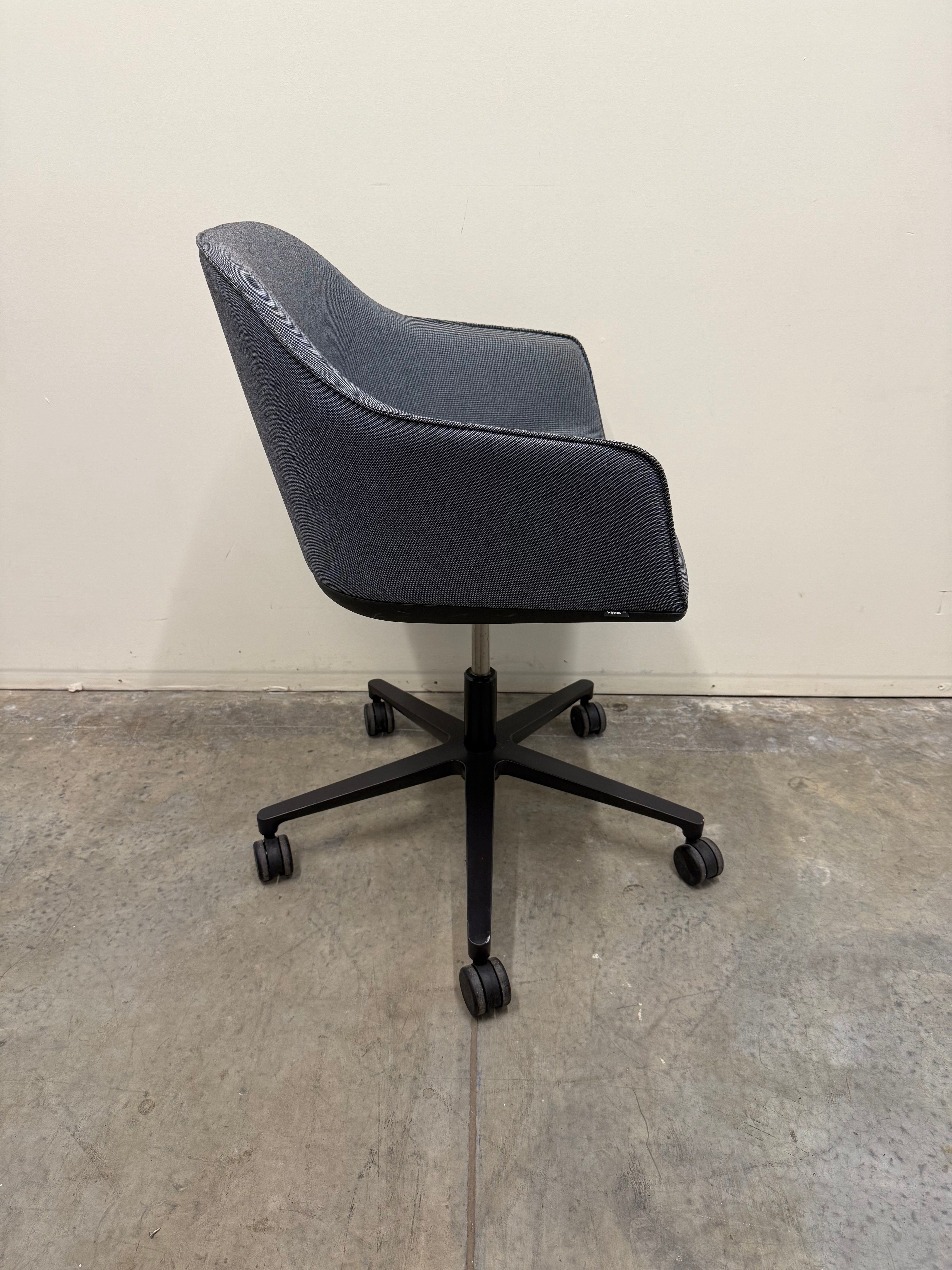 Vitra Softshell Chair – Grey Fabric with 5-Star Base on Castors