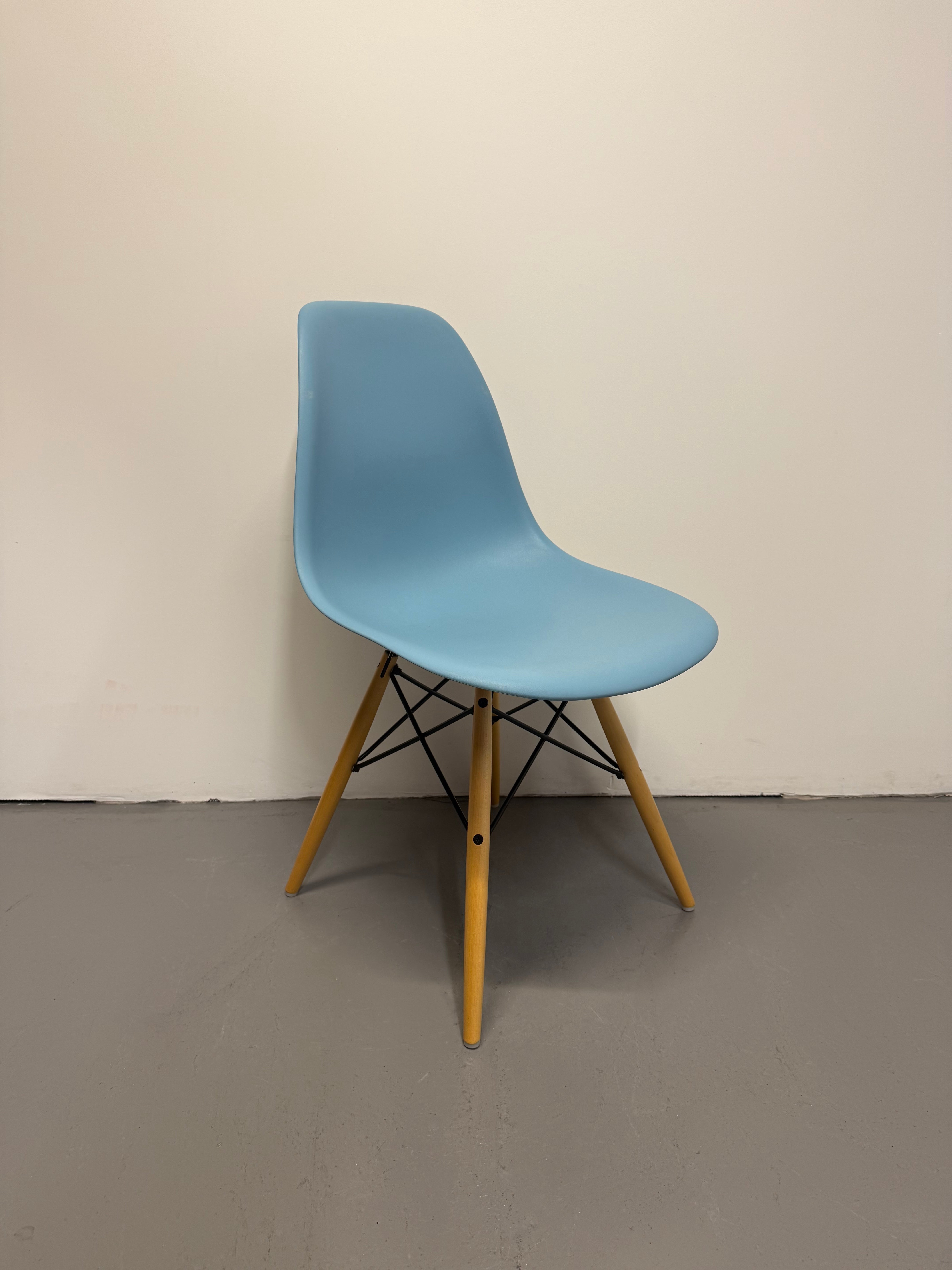 Eames Molded Plastic Side Chair by Herman Miller – Light Blue / Wood Dowel Base