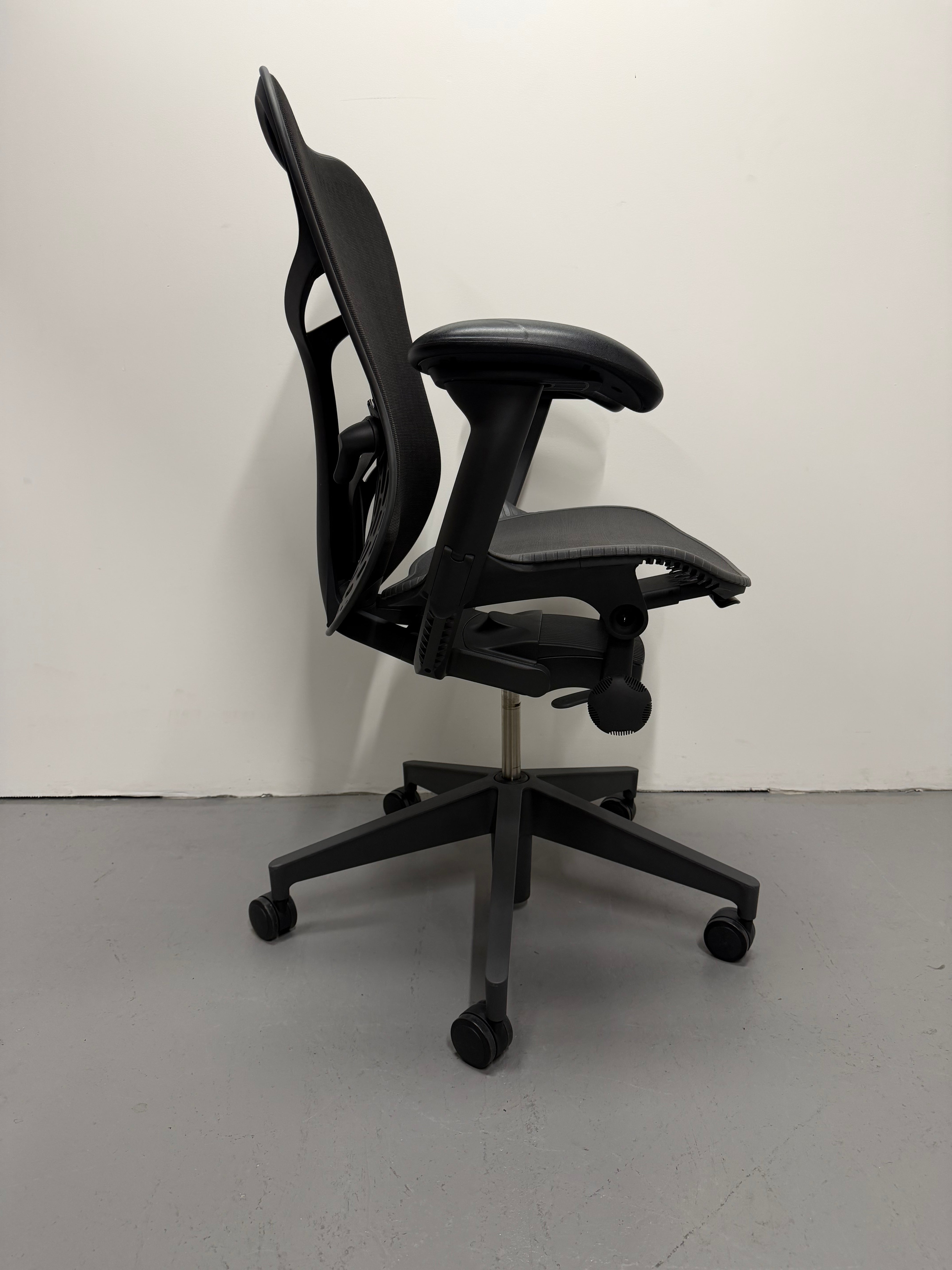 Herman Miller Mirra 2 Butterfly Back Task Chair | Ex-Showroom