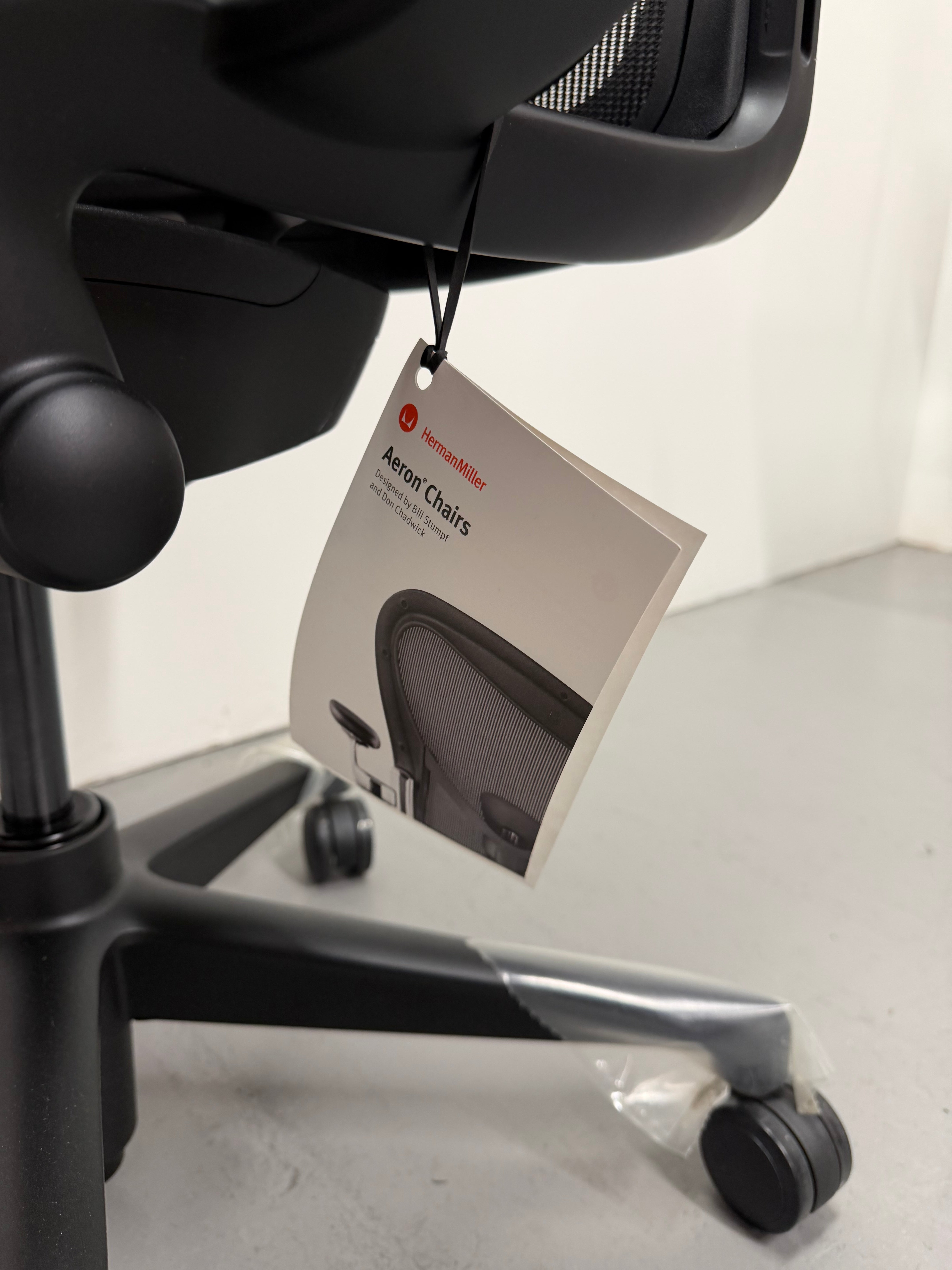 Herman Miller Aeron Remastered Size C Chair in Onyx | Ex-Showroom