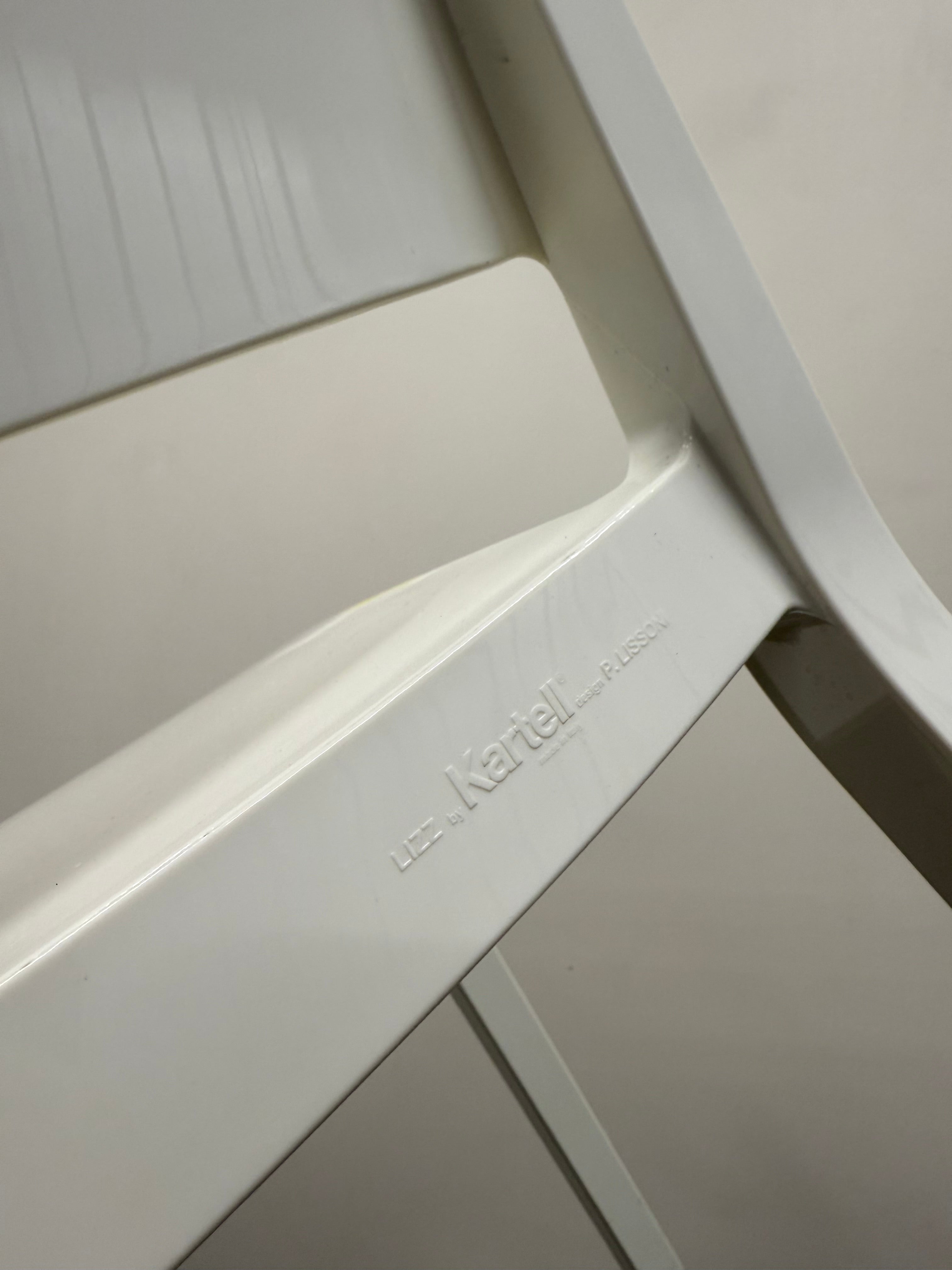 Kartell Lizz Chair – Designed by Piero Lissoni (White)