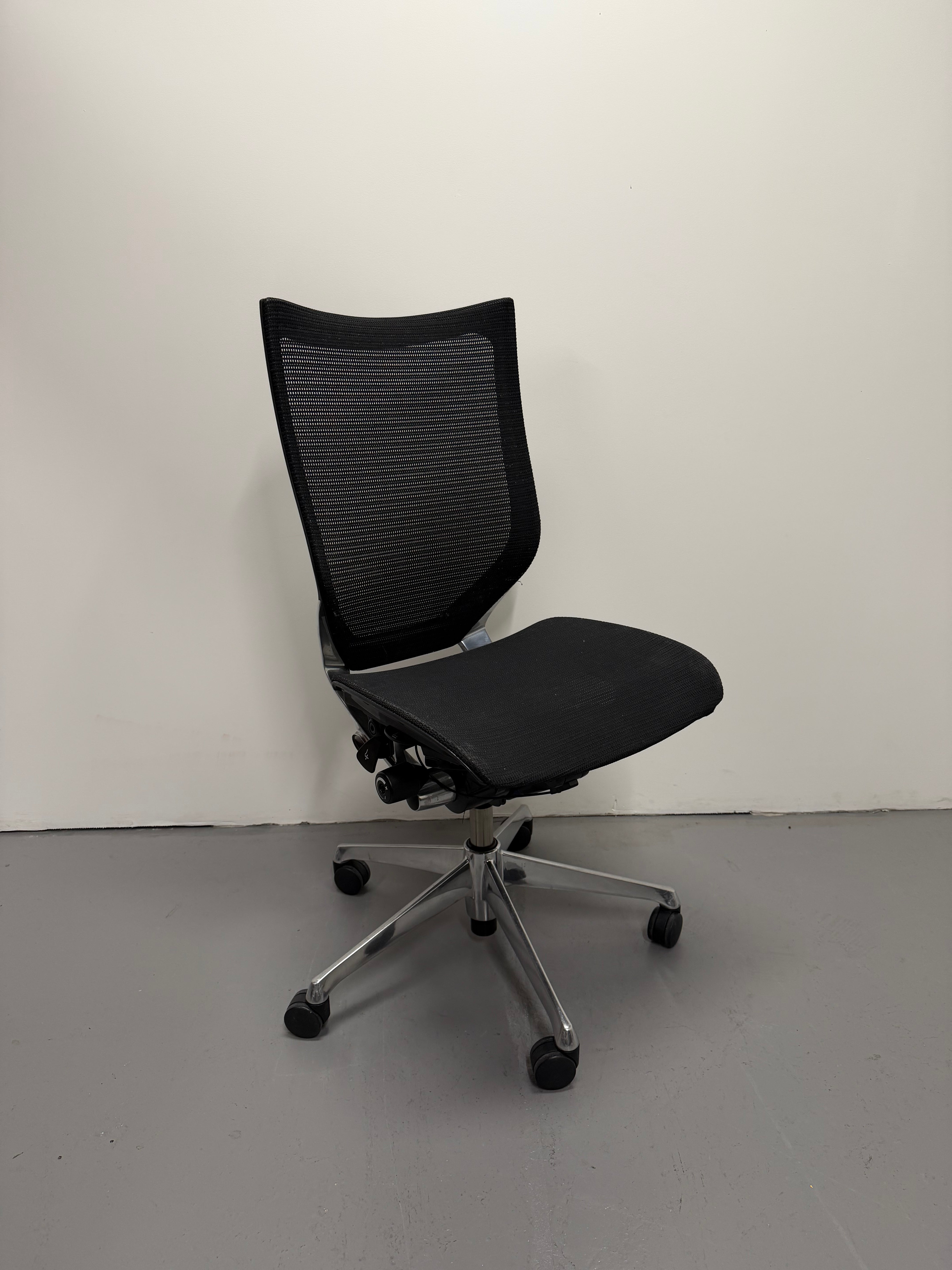 Okamura Baron Mesh Office Chair - Mesh Back & Seat - No arms