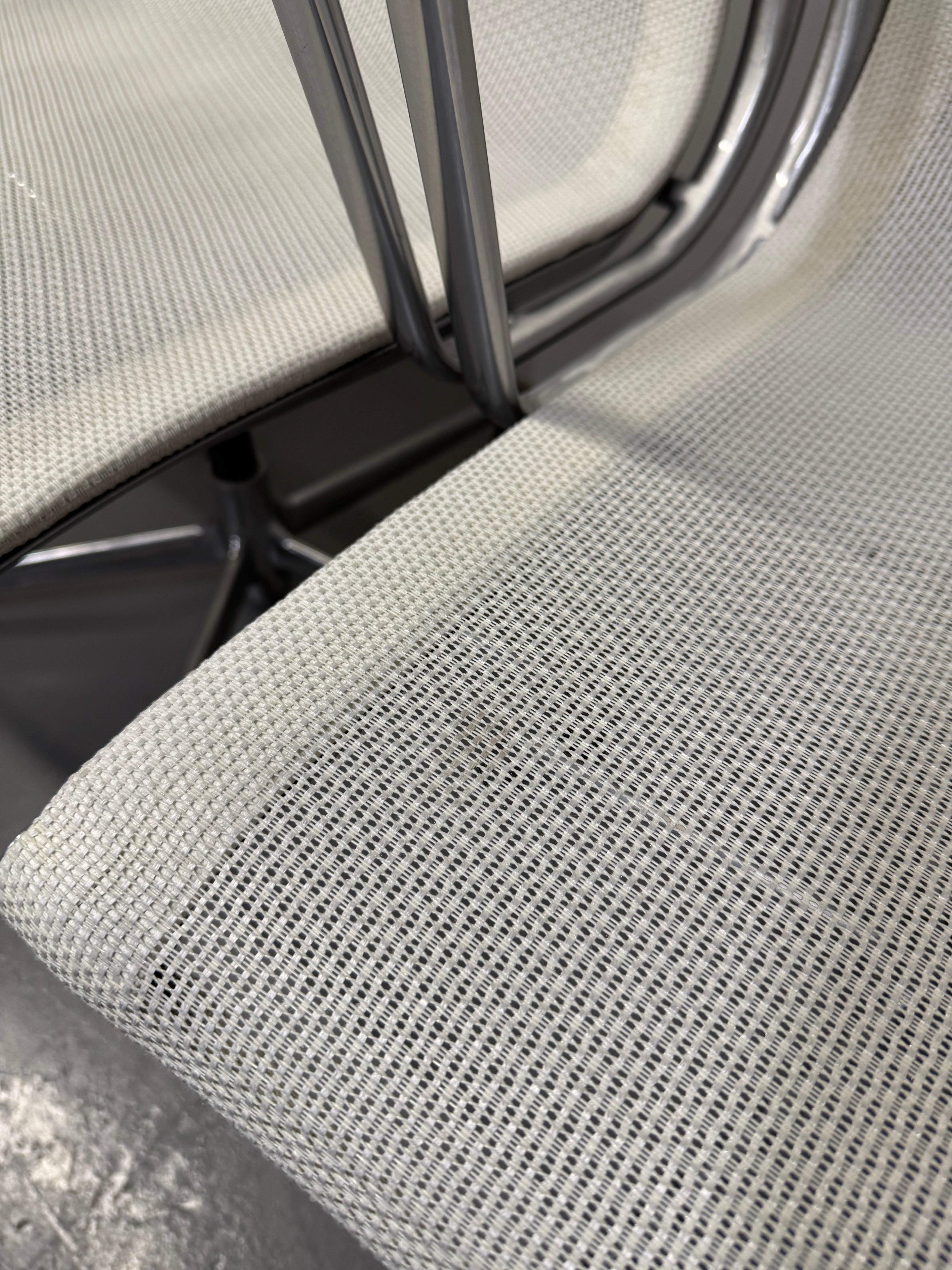 Eames Aluminum Group Executive Management Chair - White Mesh