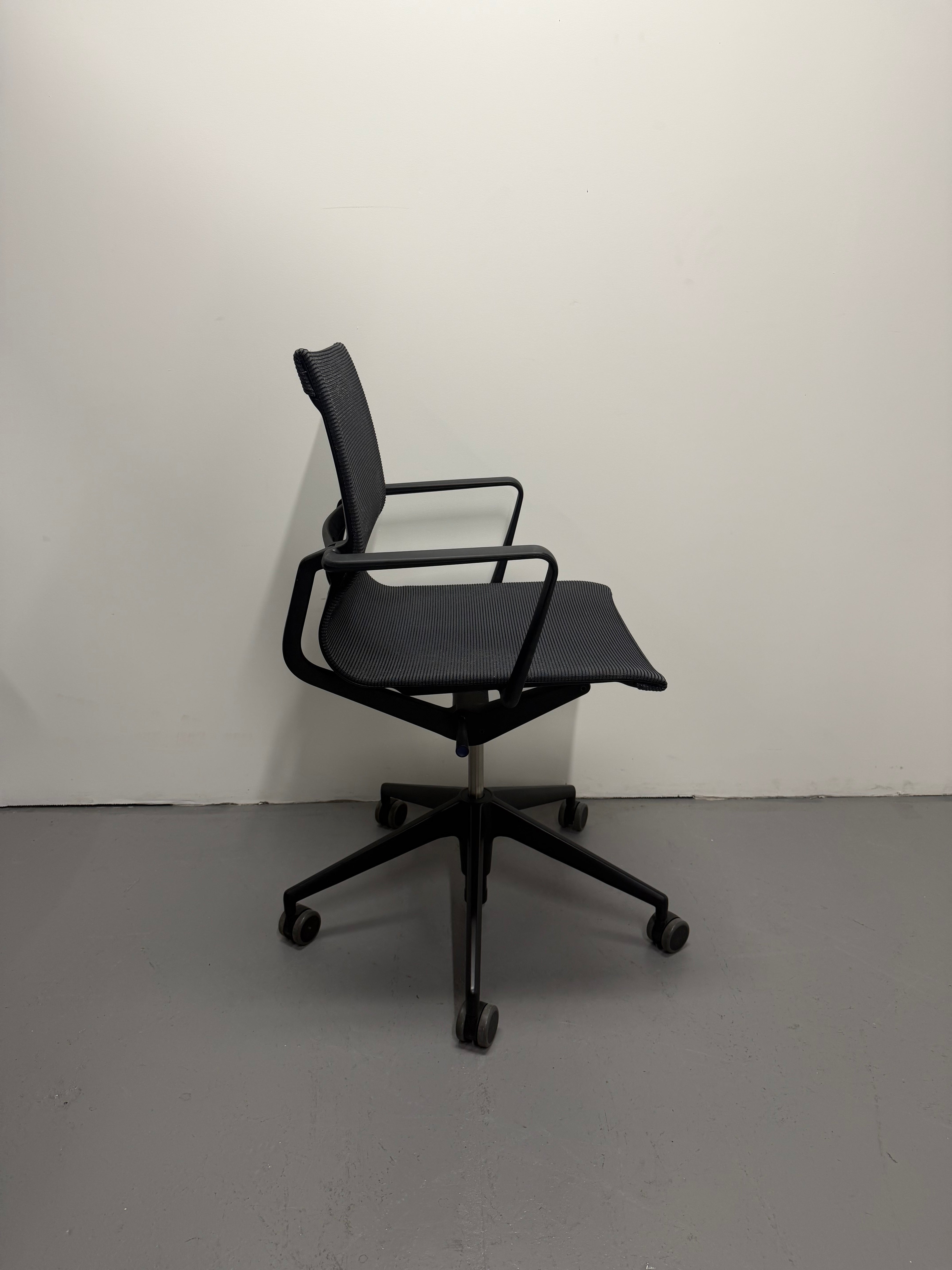 Vitra Physix Ergonomic Boardroom Office Chair - Alberto Meda
