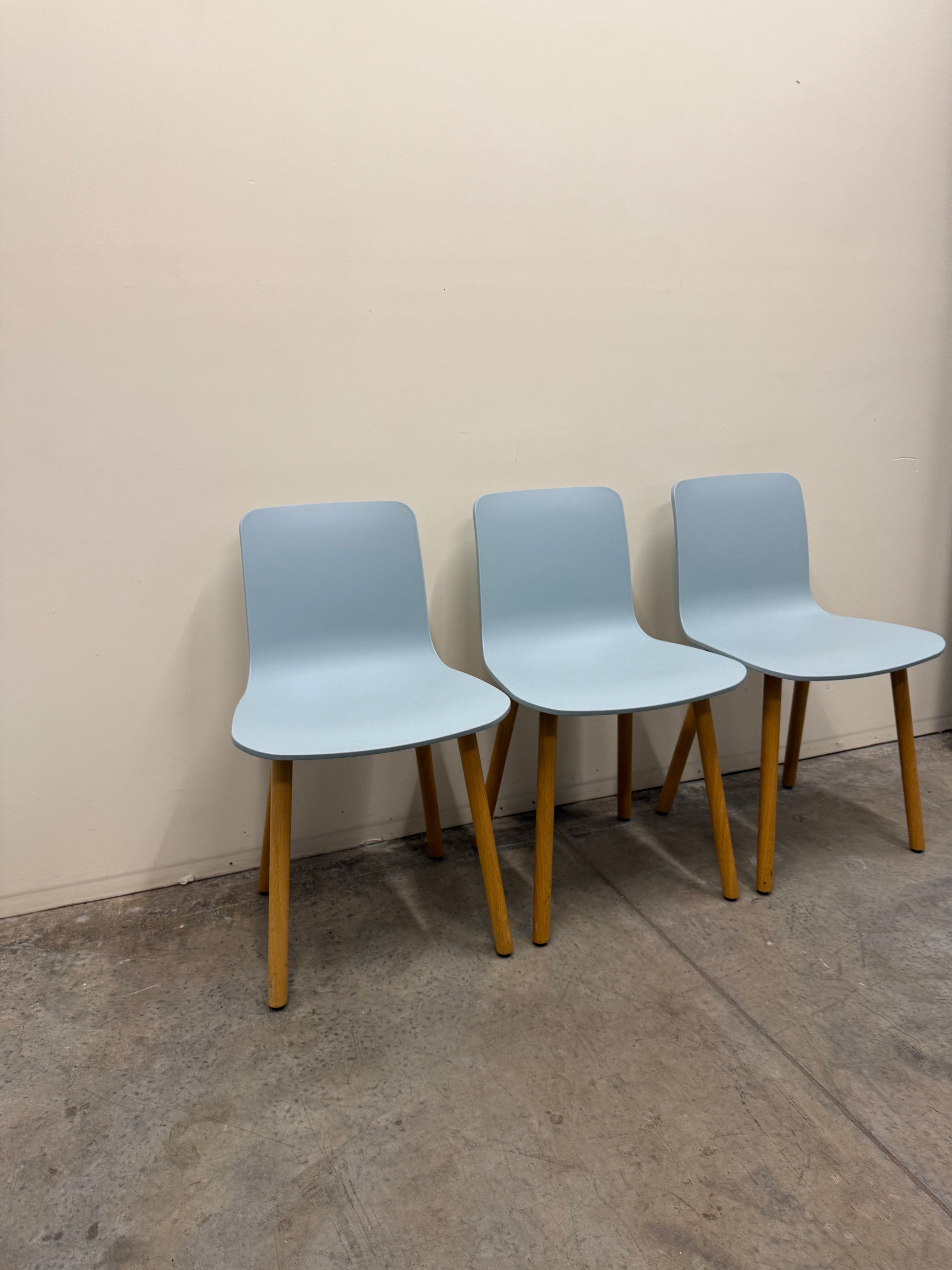 Vitra HAL Wood Chair – Light Blue Seat with Oak Legs by Jasper Morrison