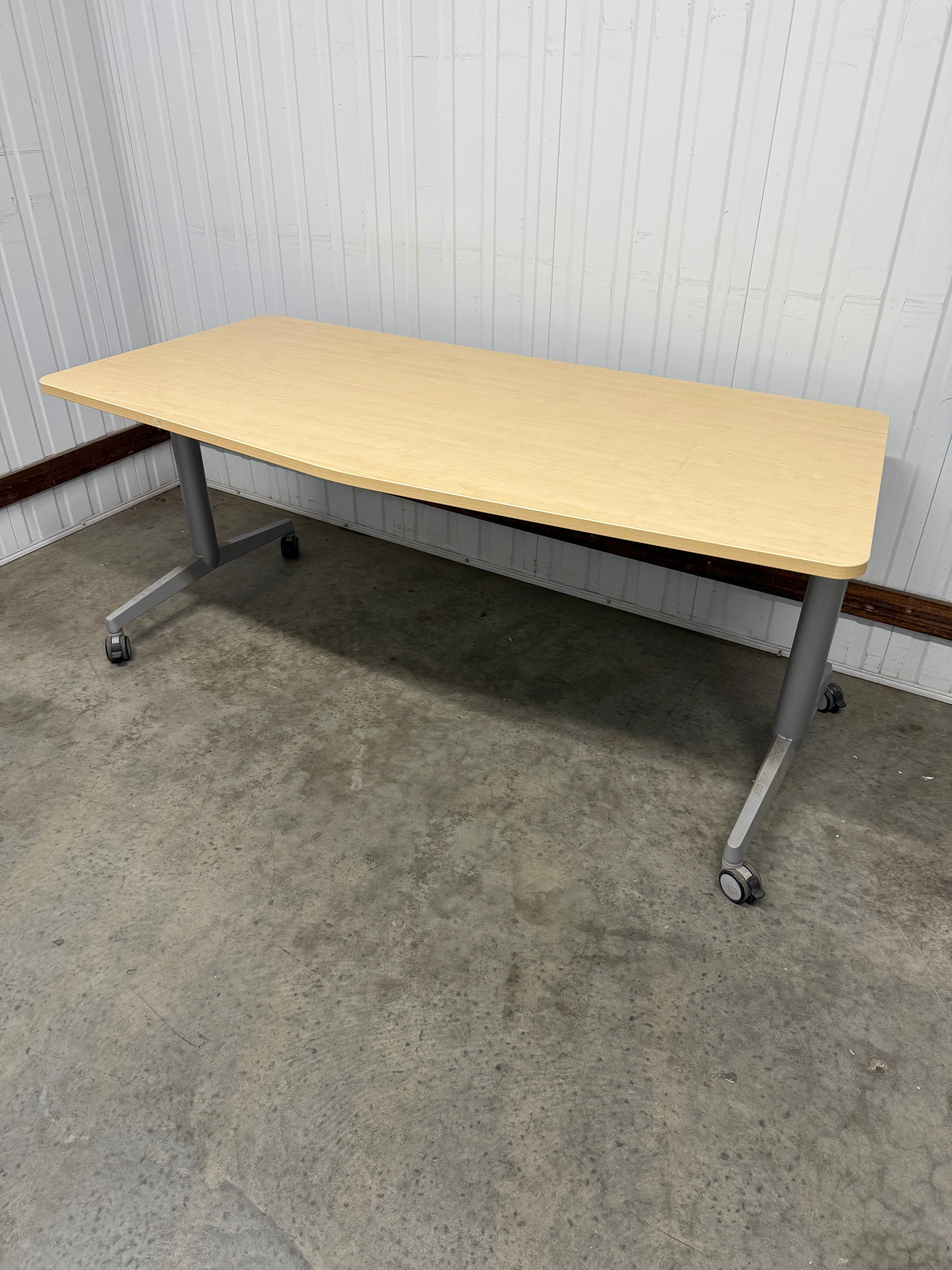 Steelcase flip table