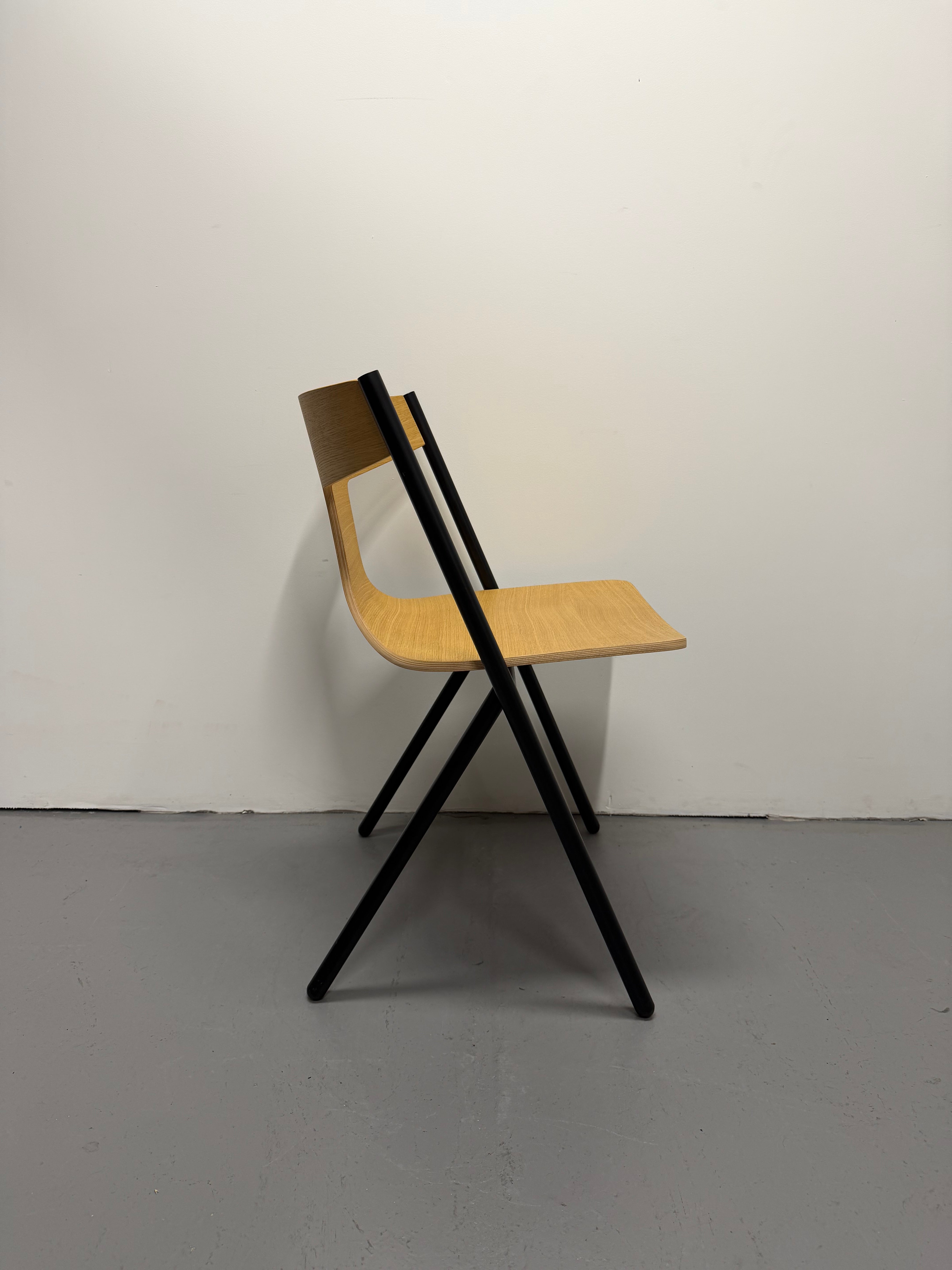 Viccarbe Quadra Dinning Chair – Oak Plywood Seat with Black Steel Frame | Ex-Showroom
