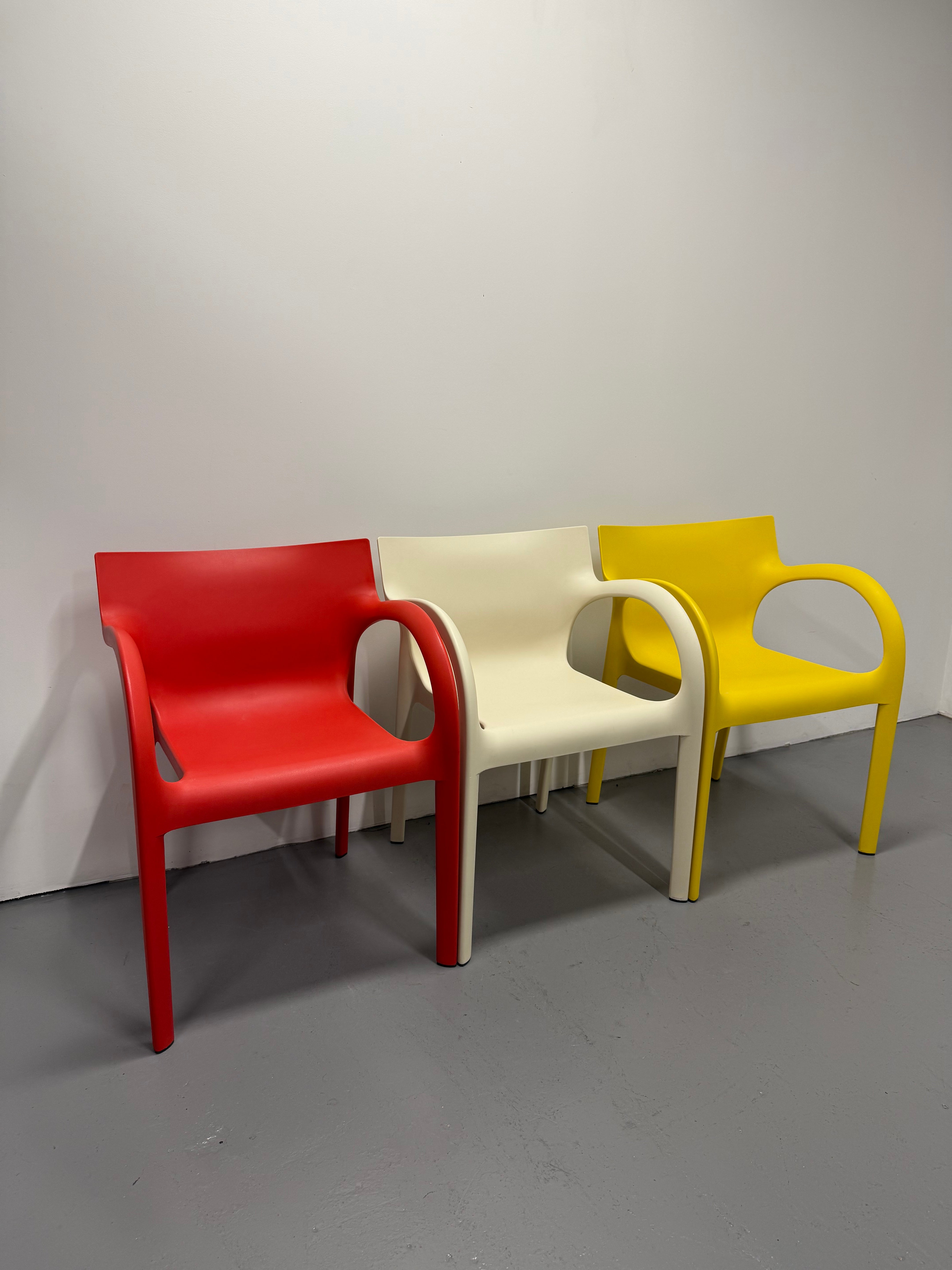 Segis Poppy Star Outdoor Chair – Red (4-Leg Base)