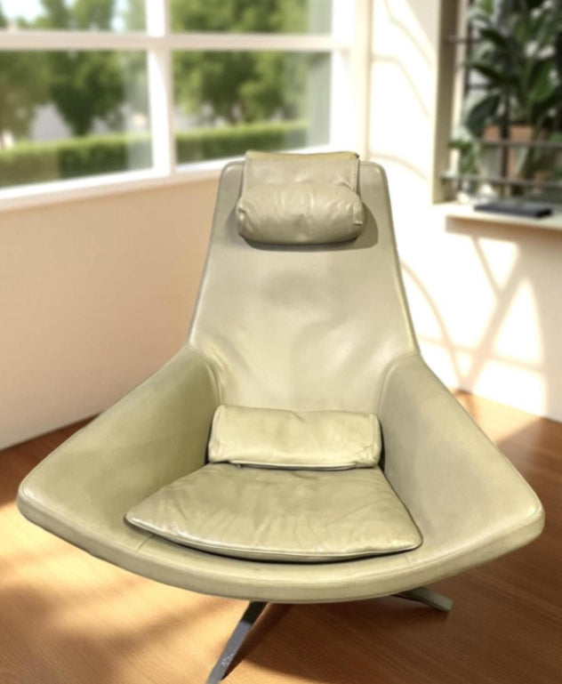 B&B Italia "Metropolitan" Armchair – Leather / Swivel Base