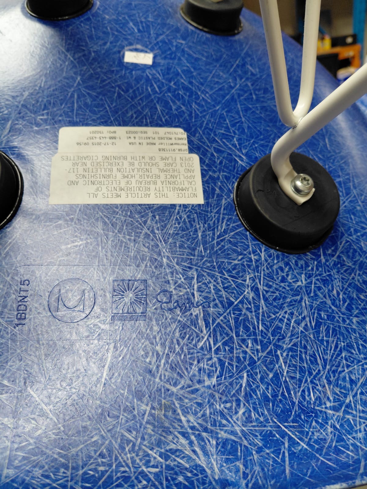 Authentic Herman Miller Eames Molded Fiberglass Side Chair – Ultramarine Blue / White Wire Base