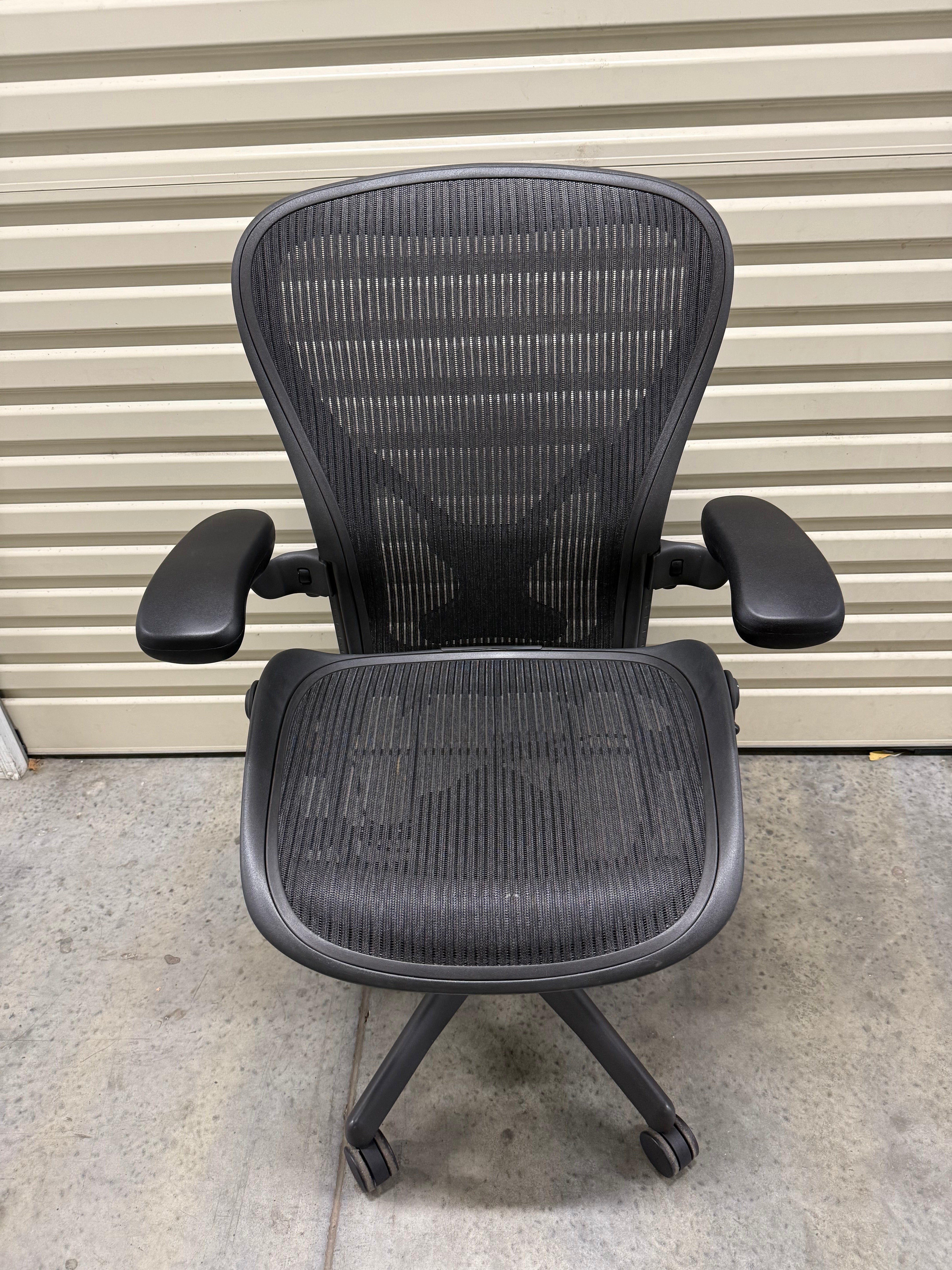 Herman Miller Aeron Chair with Armrests – Size C