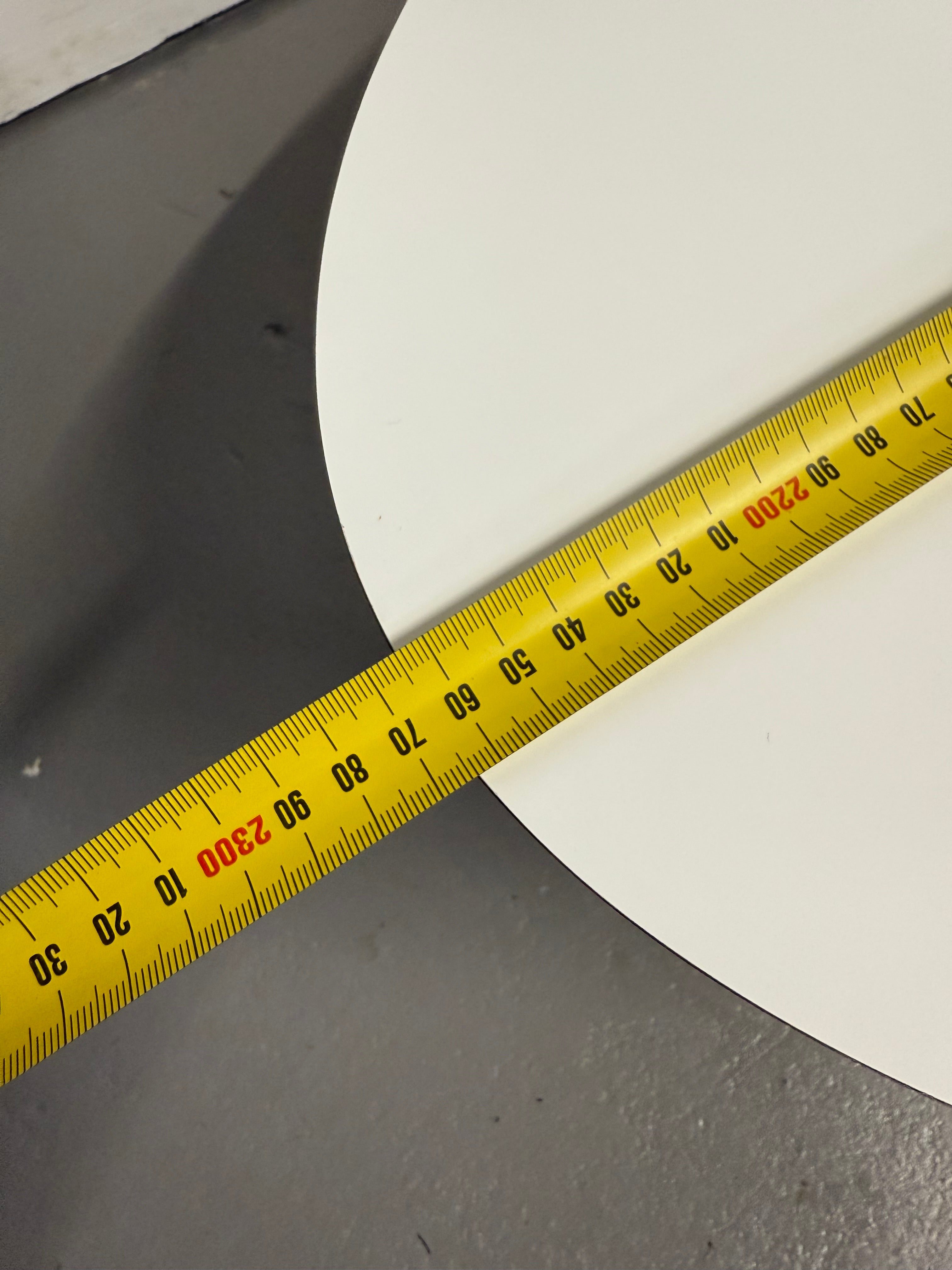 Eames Wire Base Elliptical Table – “Surfboard Table” by Herman miller