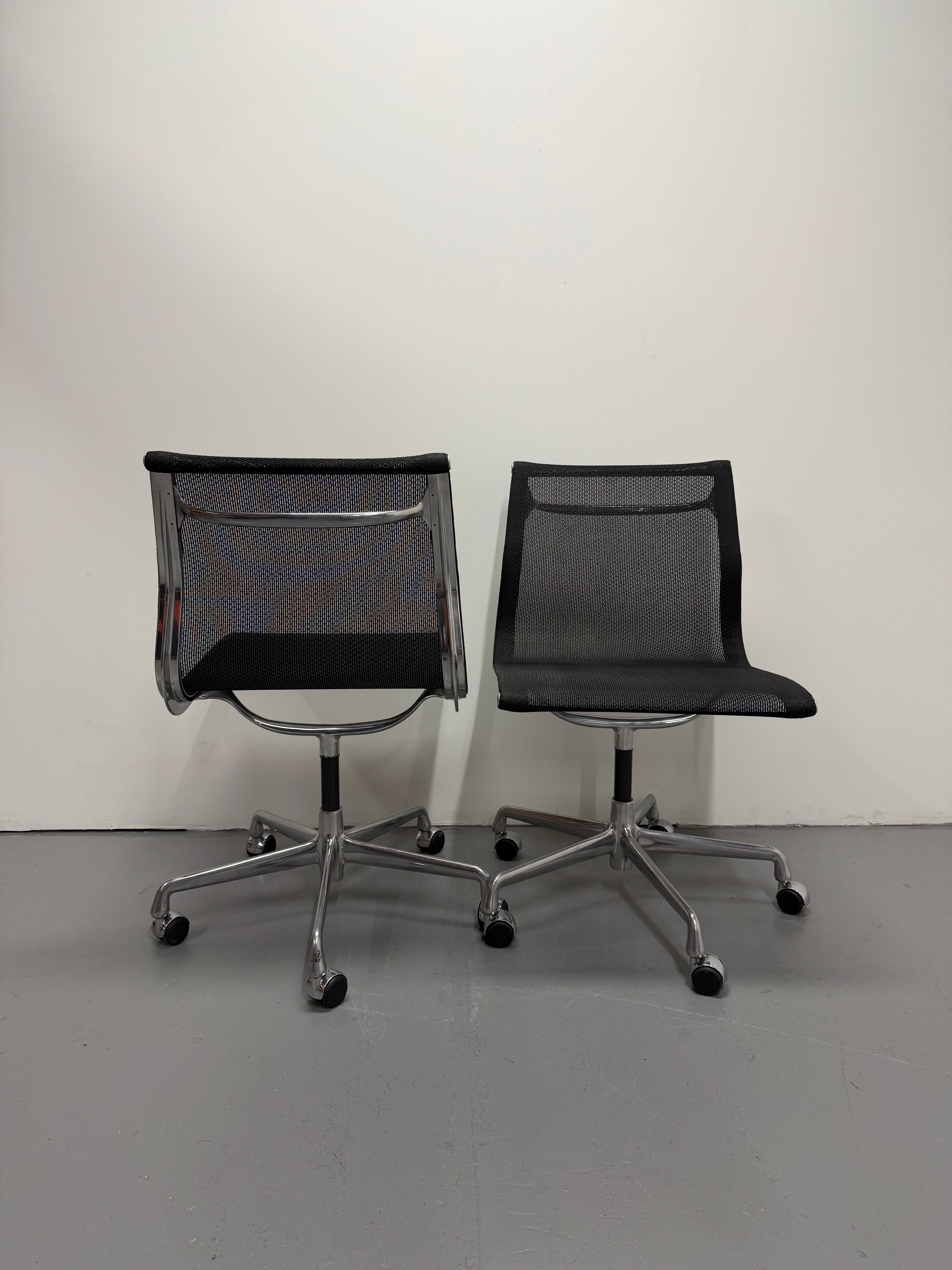 Eames Mesh Task Chair – Aluminium Group by Herman Miller (No Arms)