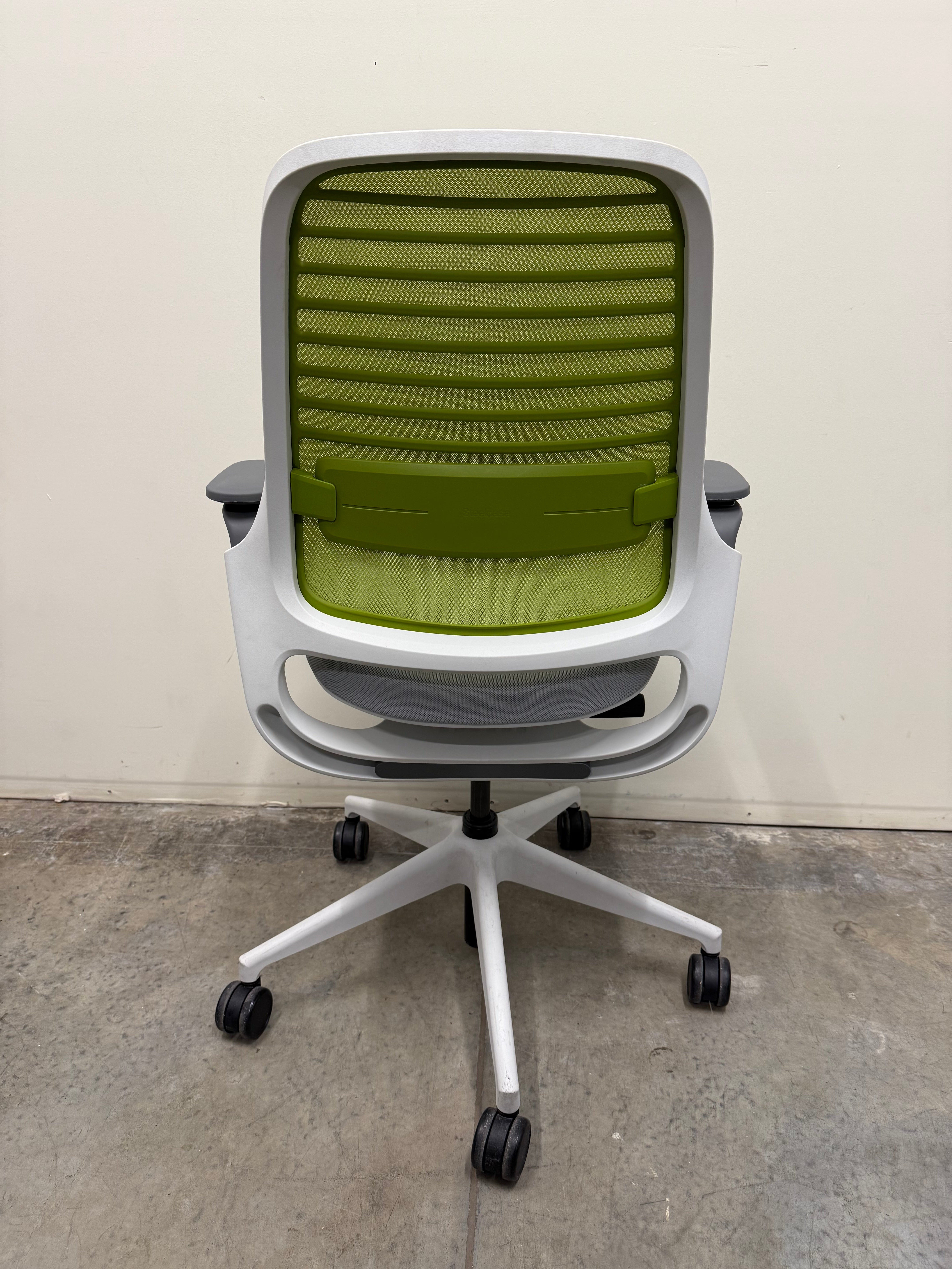 Steelcase Series 1 Work Office Chair V1 – Green Mesh / Grey Fabric