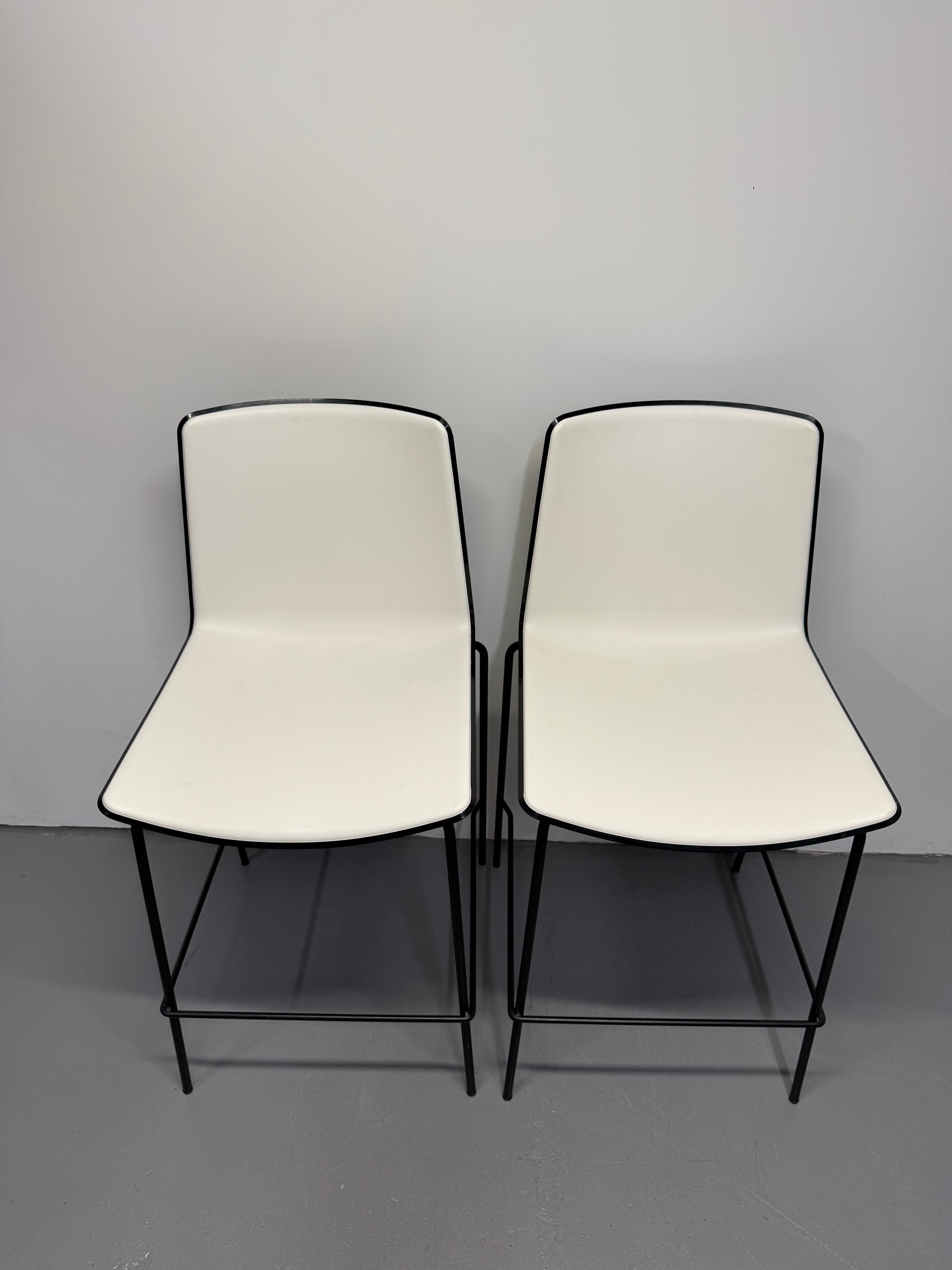 Pedrali Tweet Barstool - White Seat with Black Frame
