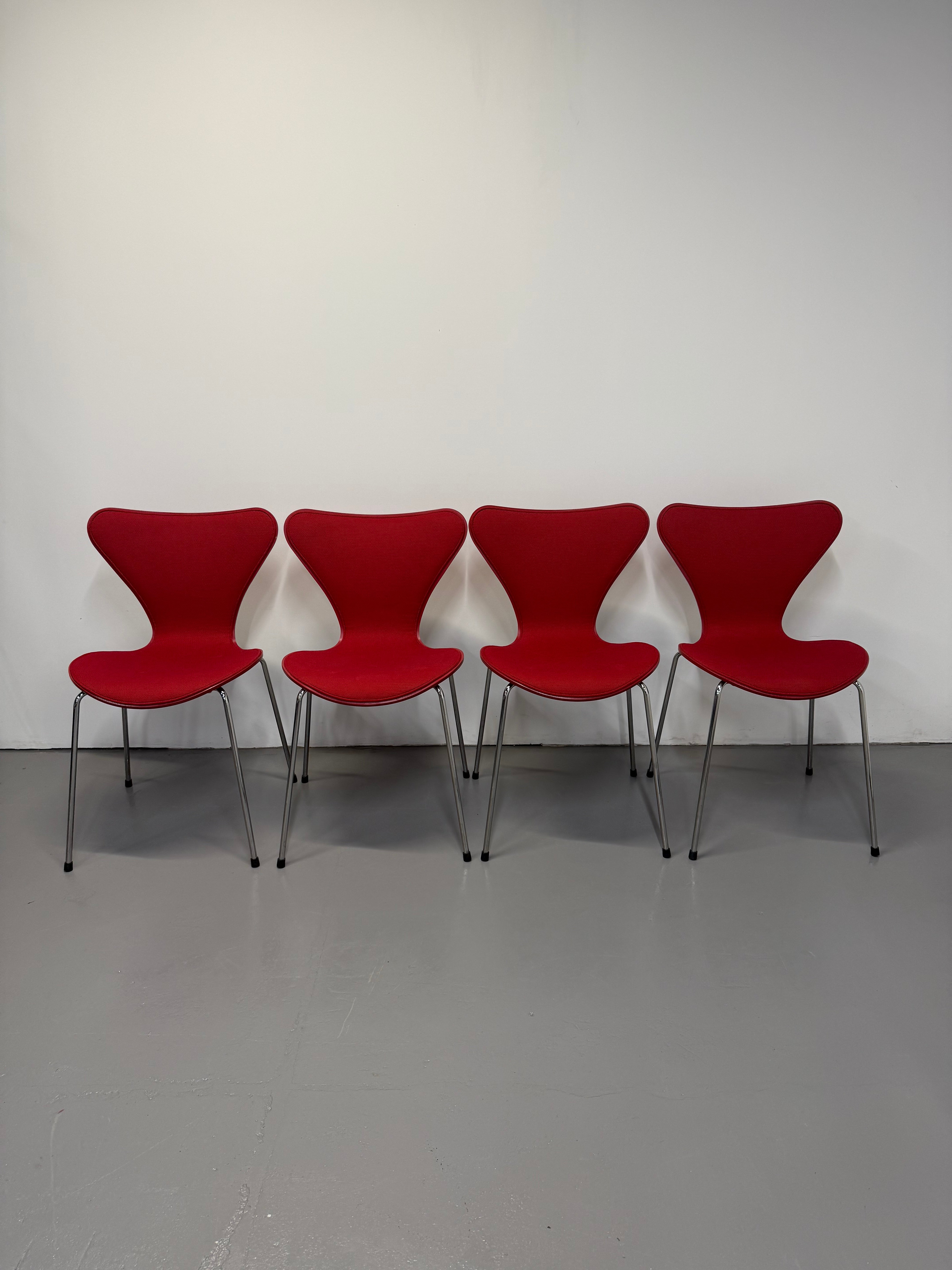 Fritz Hansen Series 7 Chairs – Red Fabric (Model 3107)