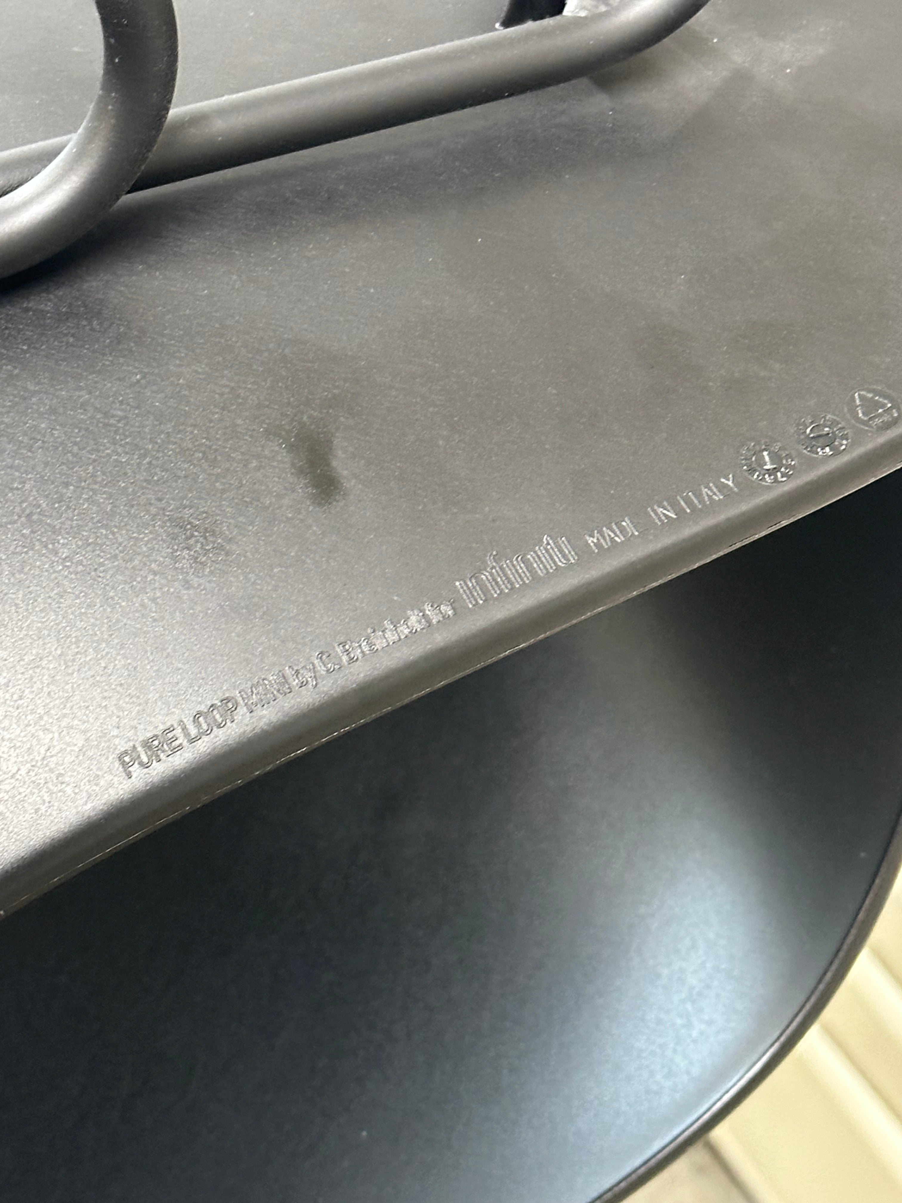 Infinite Loop Low Back Stool – Black Sleek Design with Ultimate Comfort