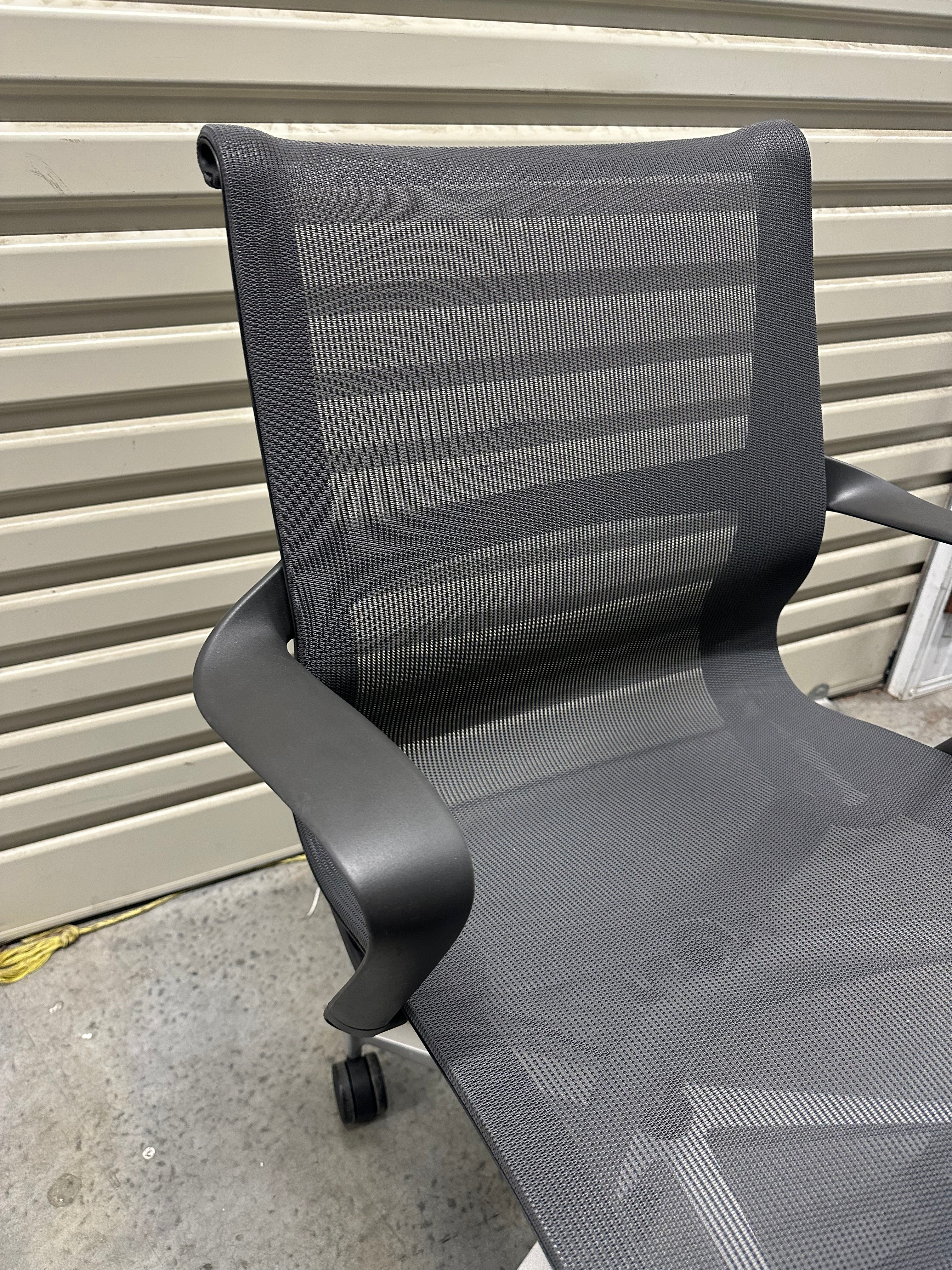 Herman Miller Setu - Graphite