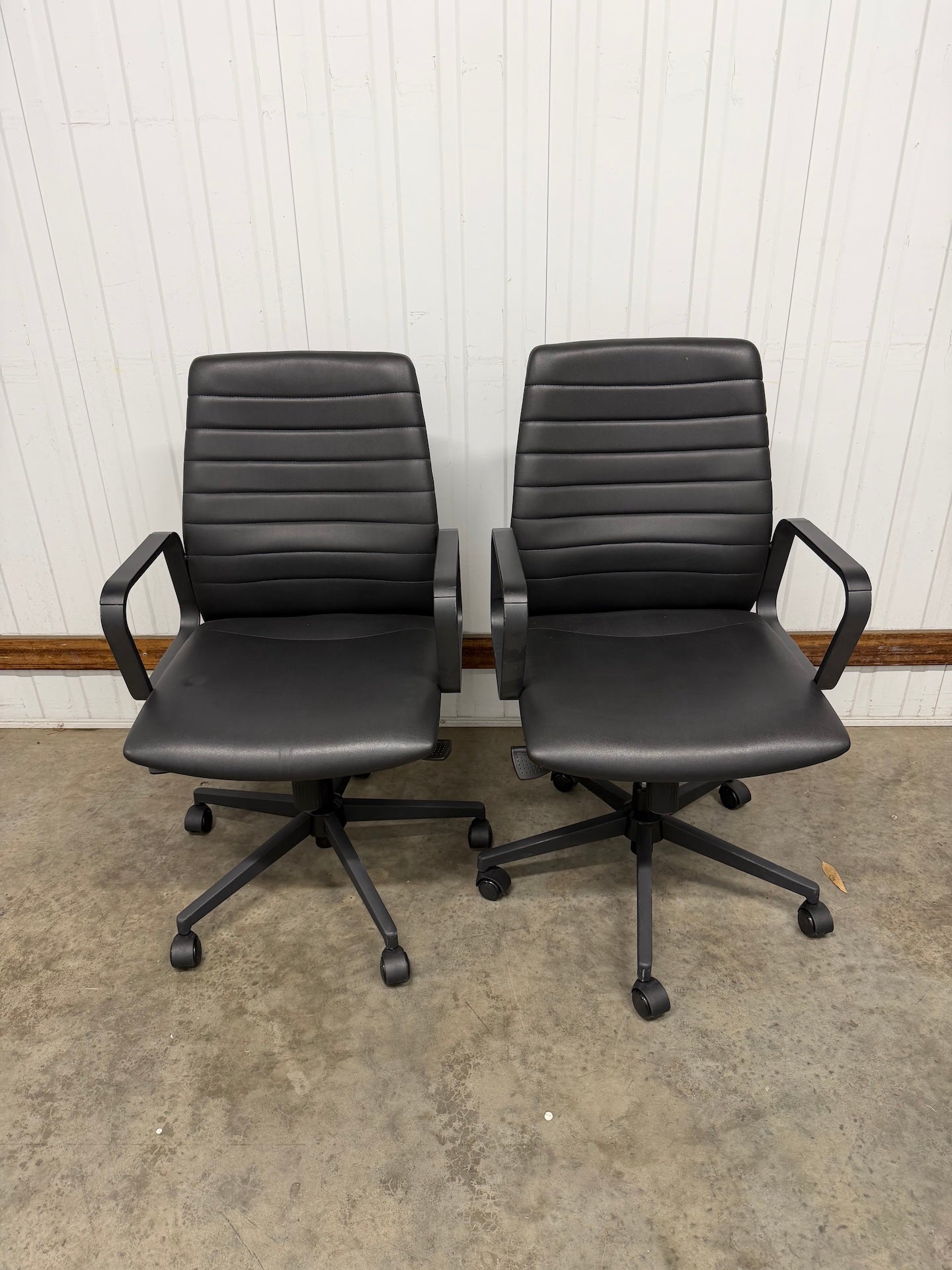 Marc Boardroom Chair – by Krost | Medium Back