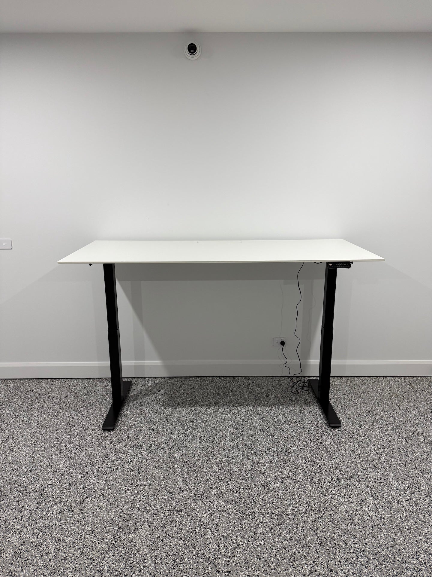 New Commercial-Grade Standing Desk – White Top with Black Legs