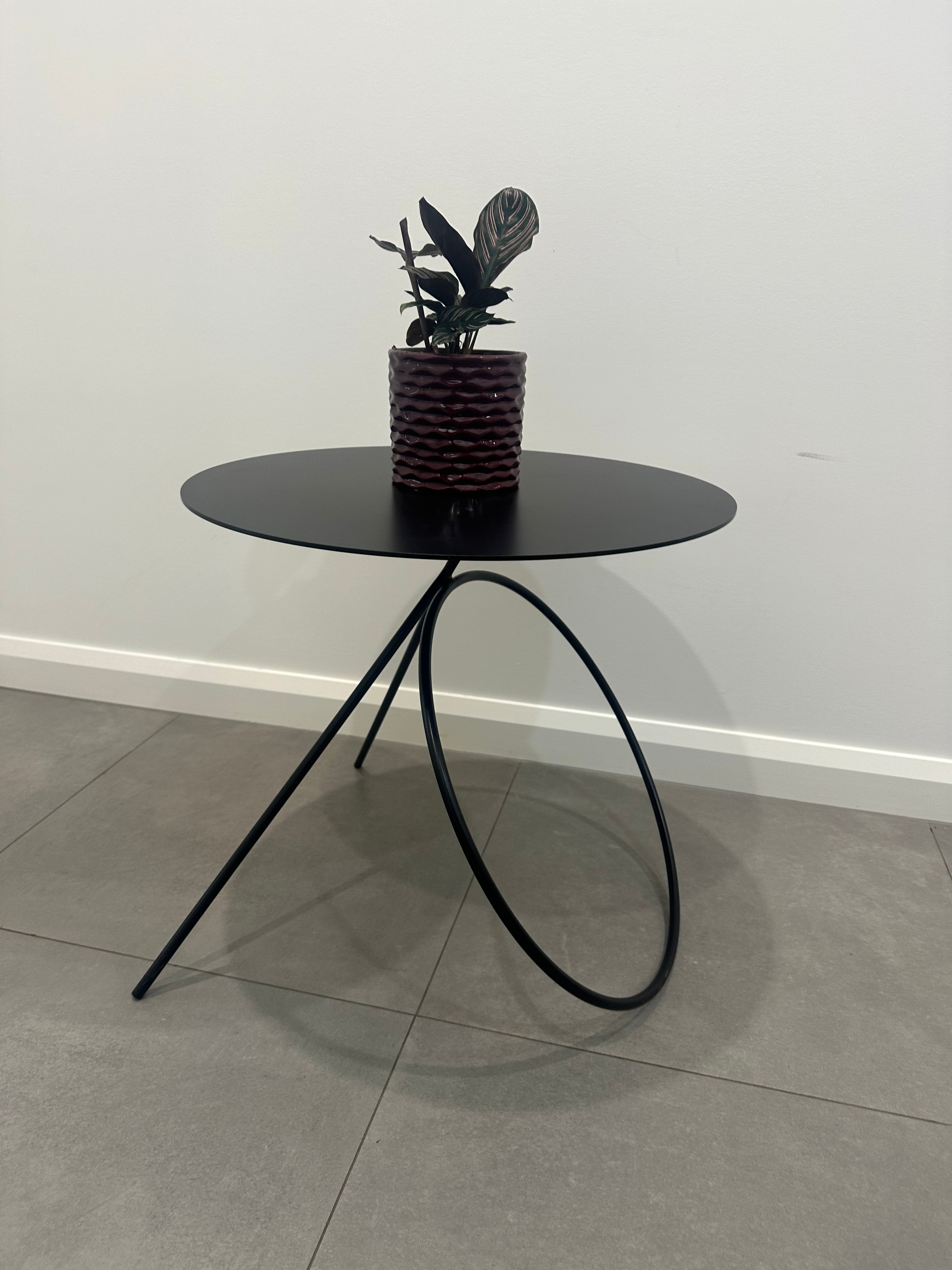 Bamba Sculpture Table, Black by Pedro Paulo - Venzon for Viccarbe