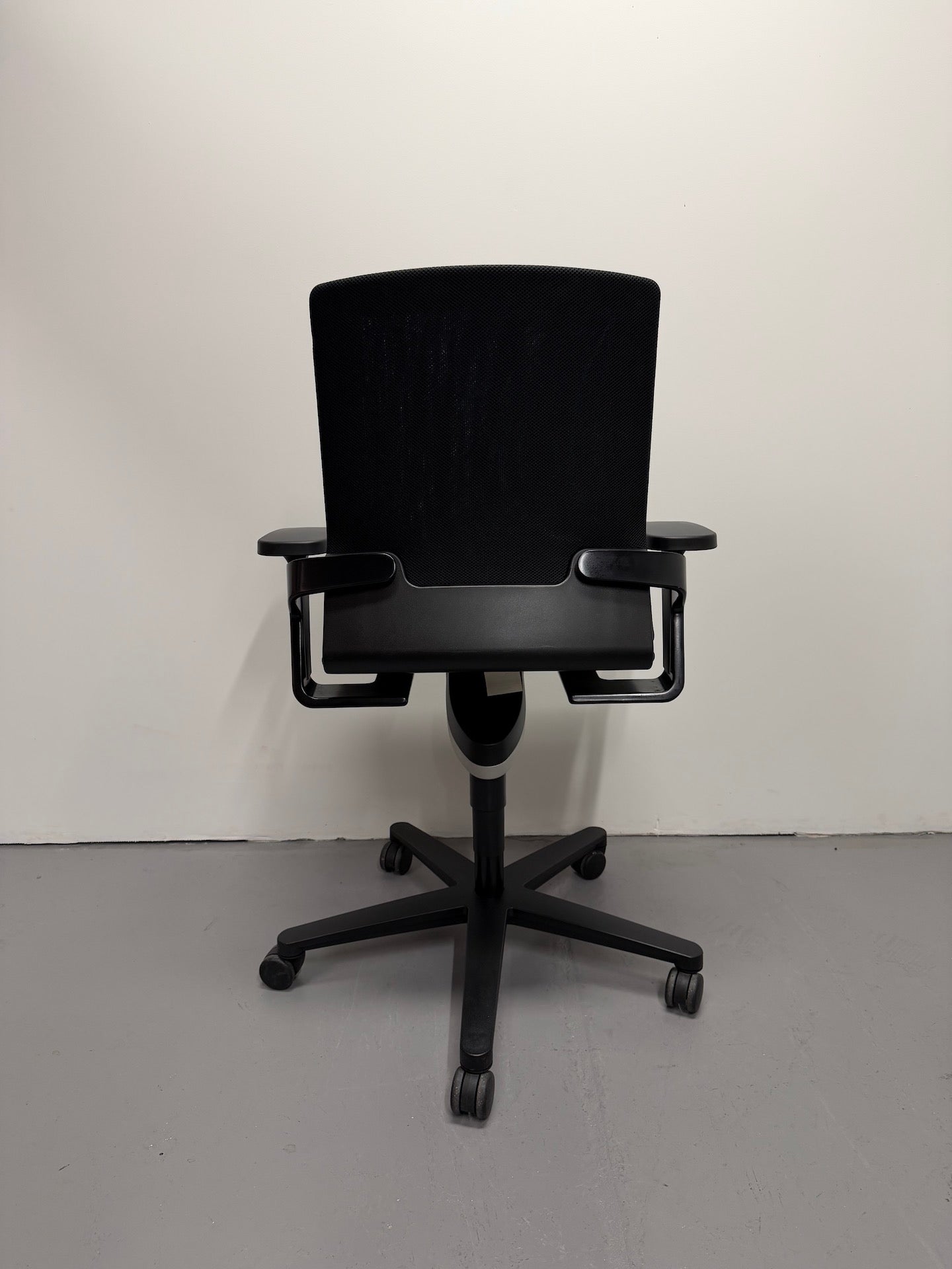 Wilkhahn ON 174/7 Executive Office Chair
