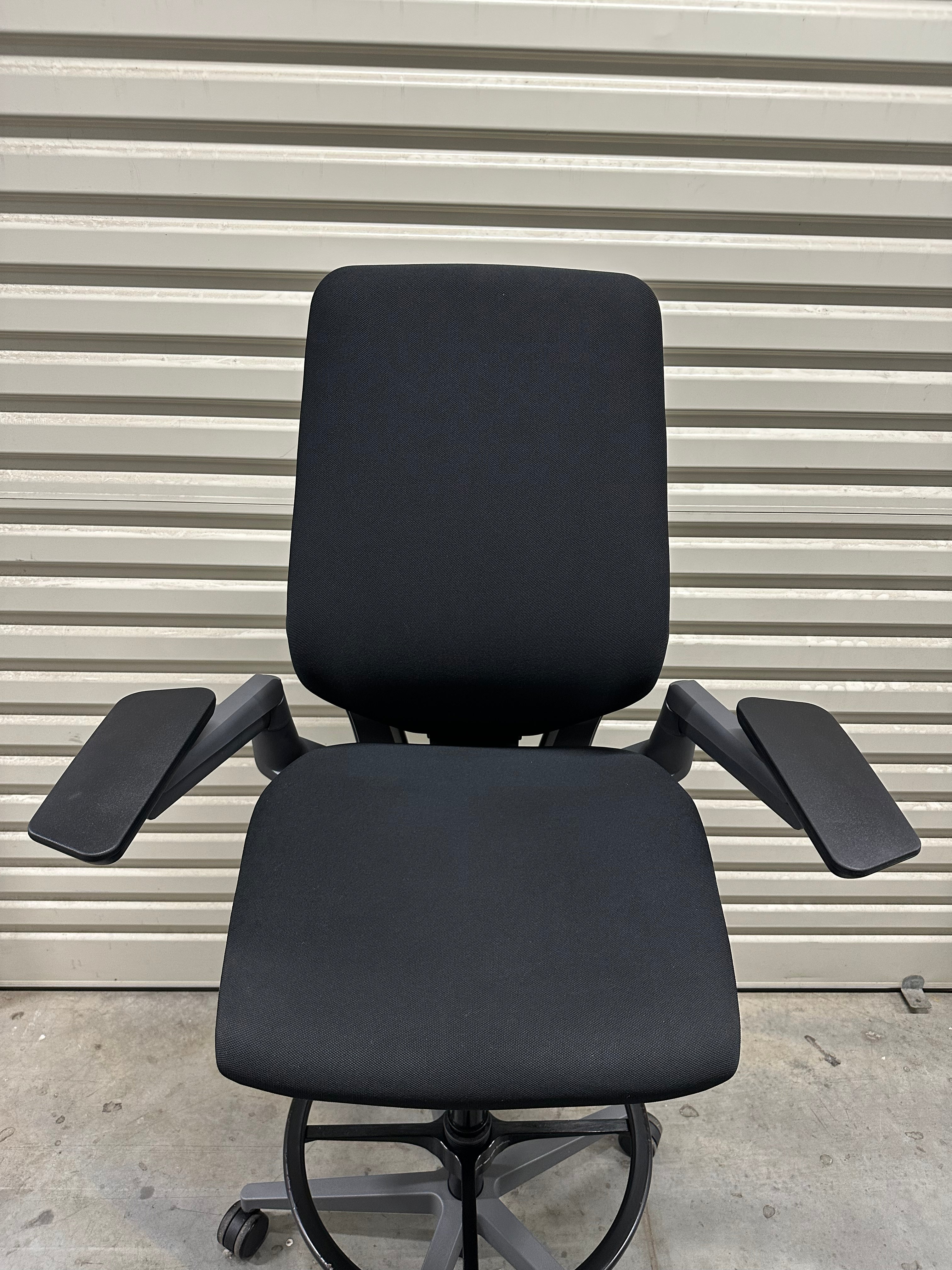 Steelcase Gesture Drafting Chair – Ergonomic Design with Adjustable Foot Ring