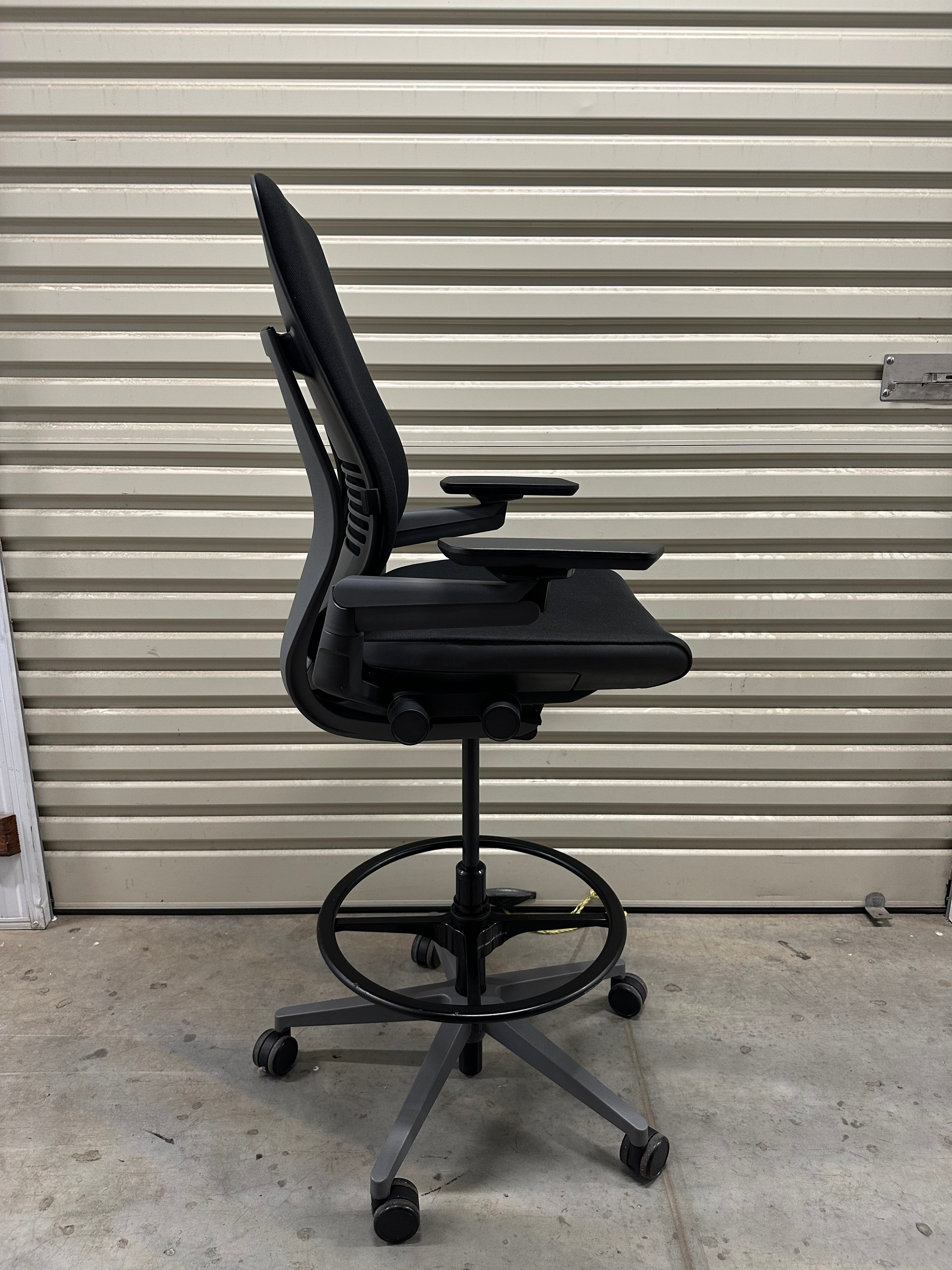 Steelcase Gesture Drafting Chair – Ergonomic Design with Adjustable Foot Ring