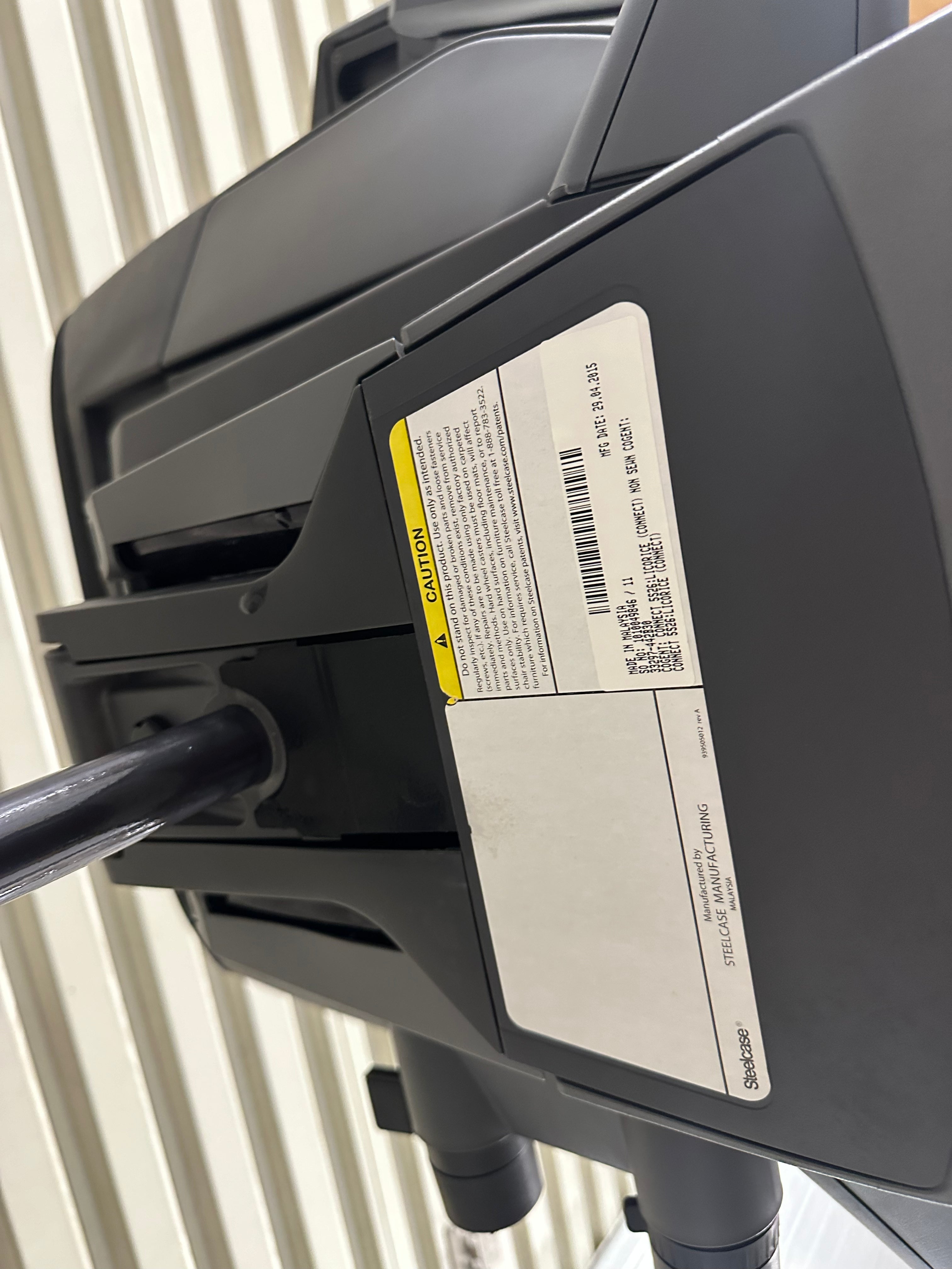 Steelcase Gesture Drafting Chair – Ergonomic Design with Adjustable Foot Ring