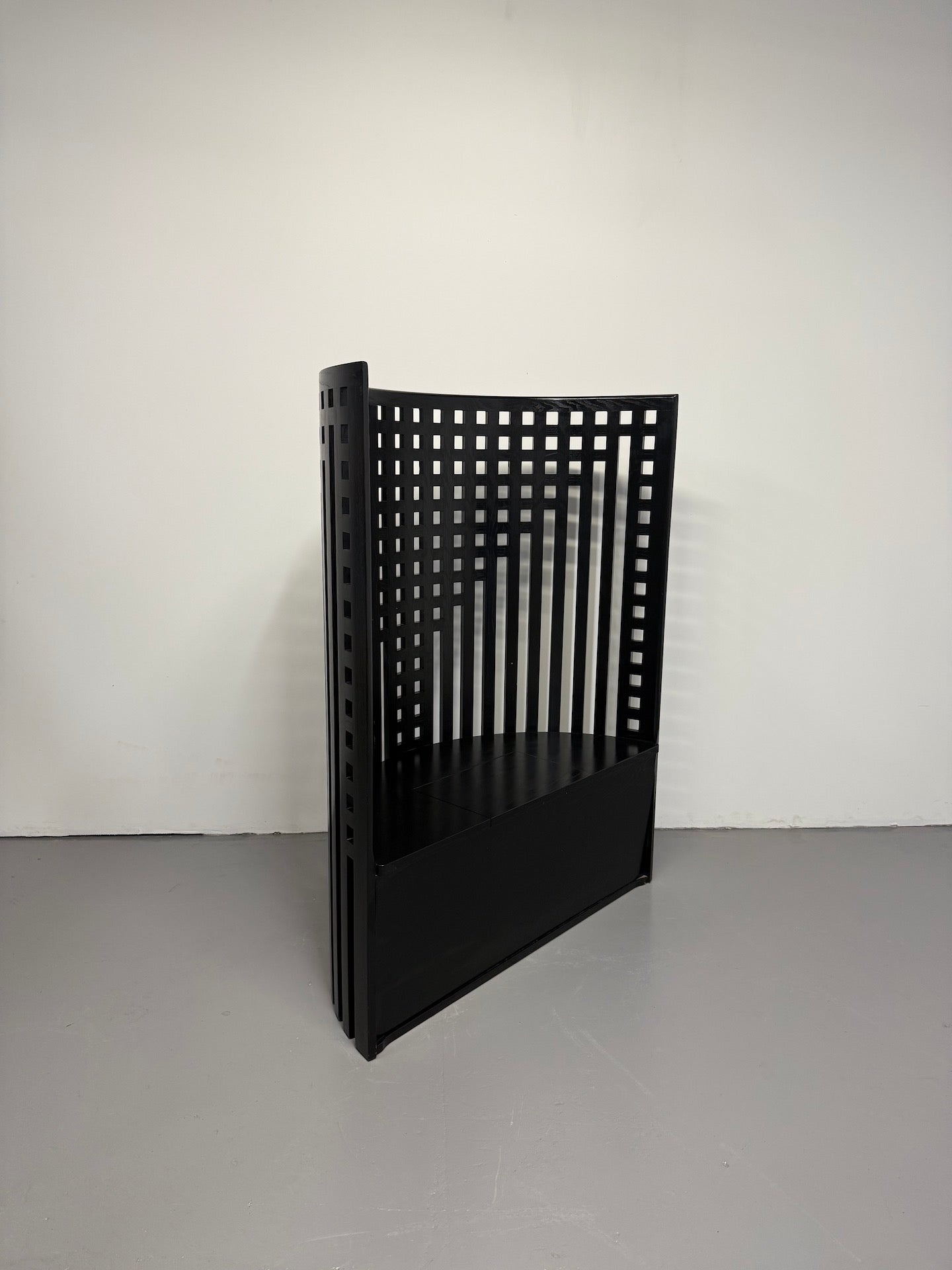 Vintage 'Willow' Armchair - Charles Rennie Mackintosh