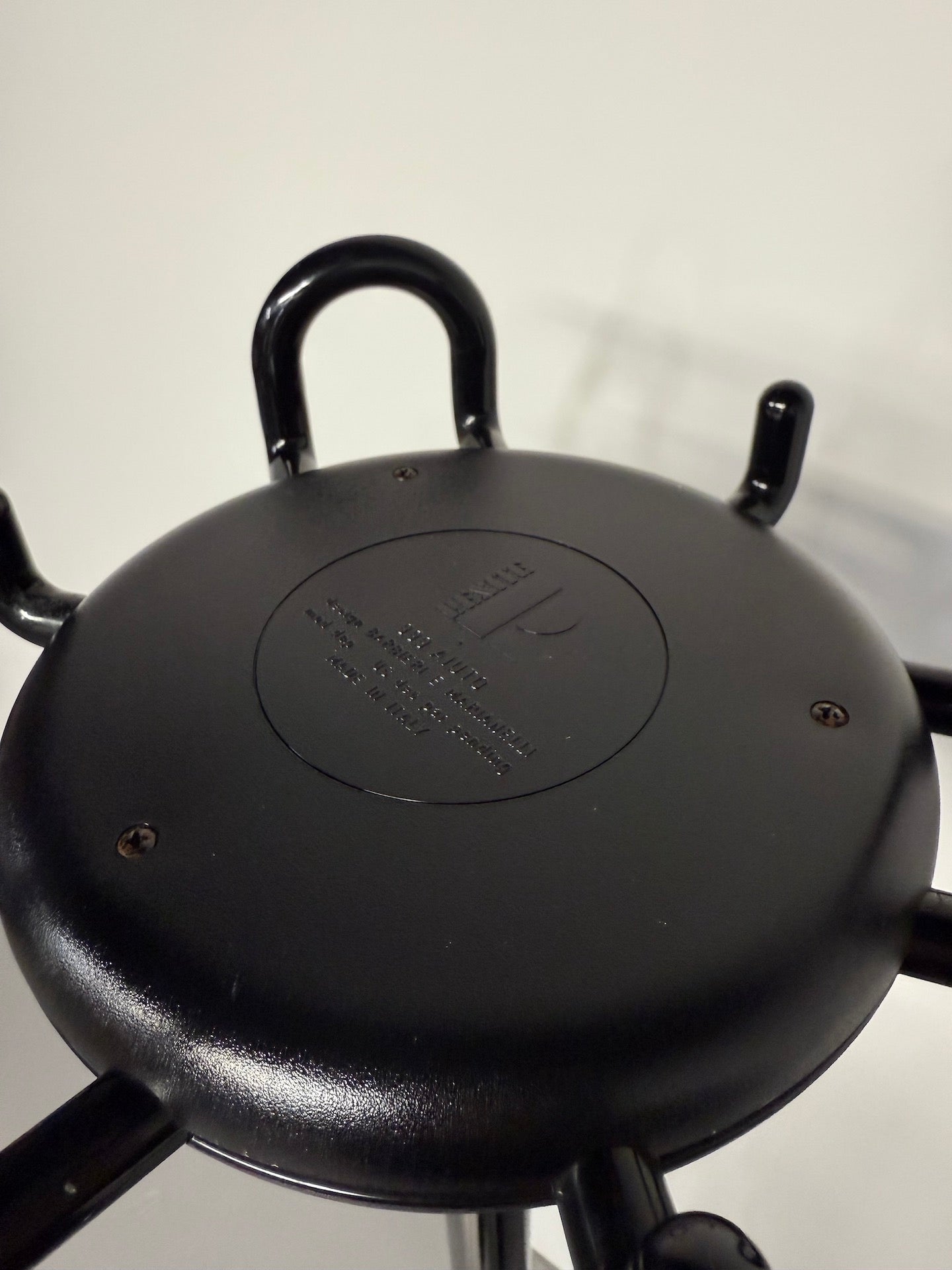 Rexite 999 Aiuto Coat Rack – Design by Raul Barbieri & Giorgio Marianelli