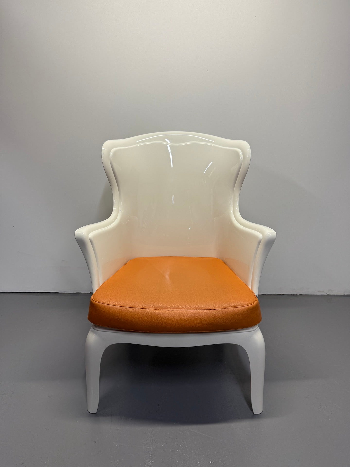 RARE Pedrali Pasha 660 Armchair – Glossy White with Cognac Cushion